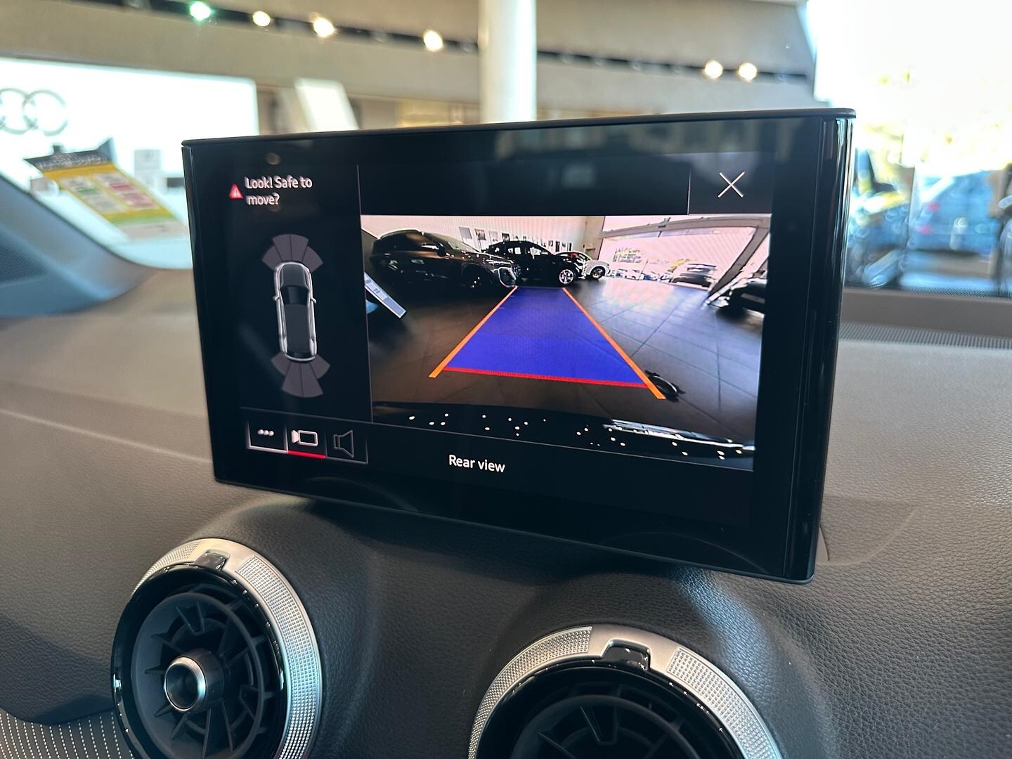 Image about Audi SQ2 TFSI quattro S tronic