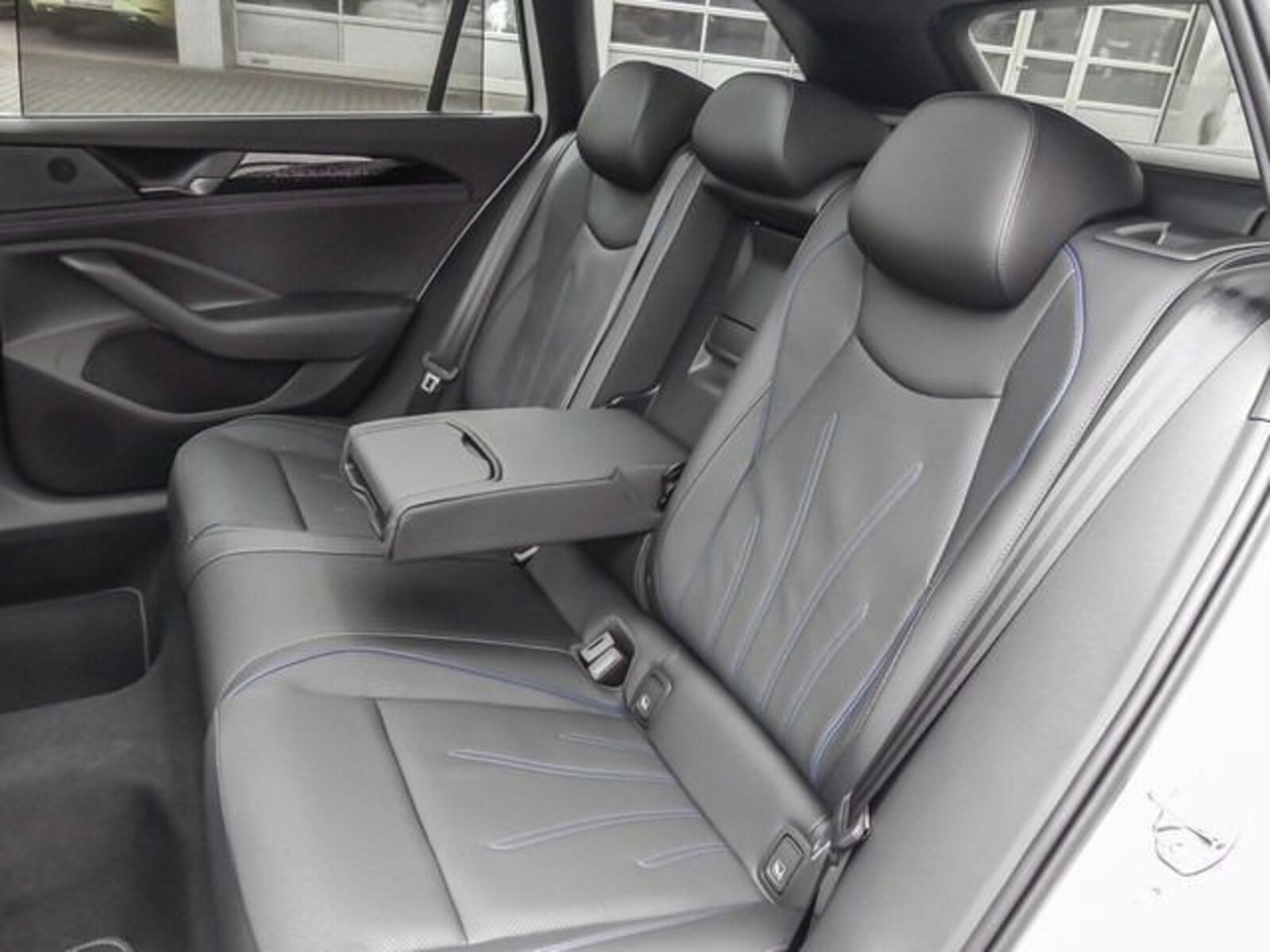 Volkswagen Passat – Bild 27