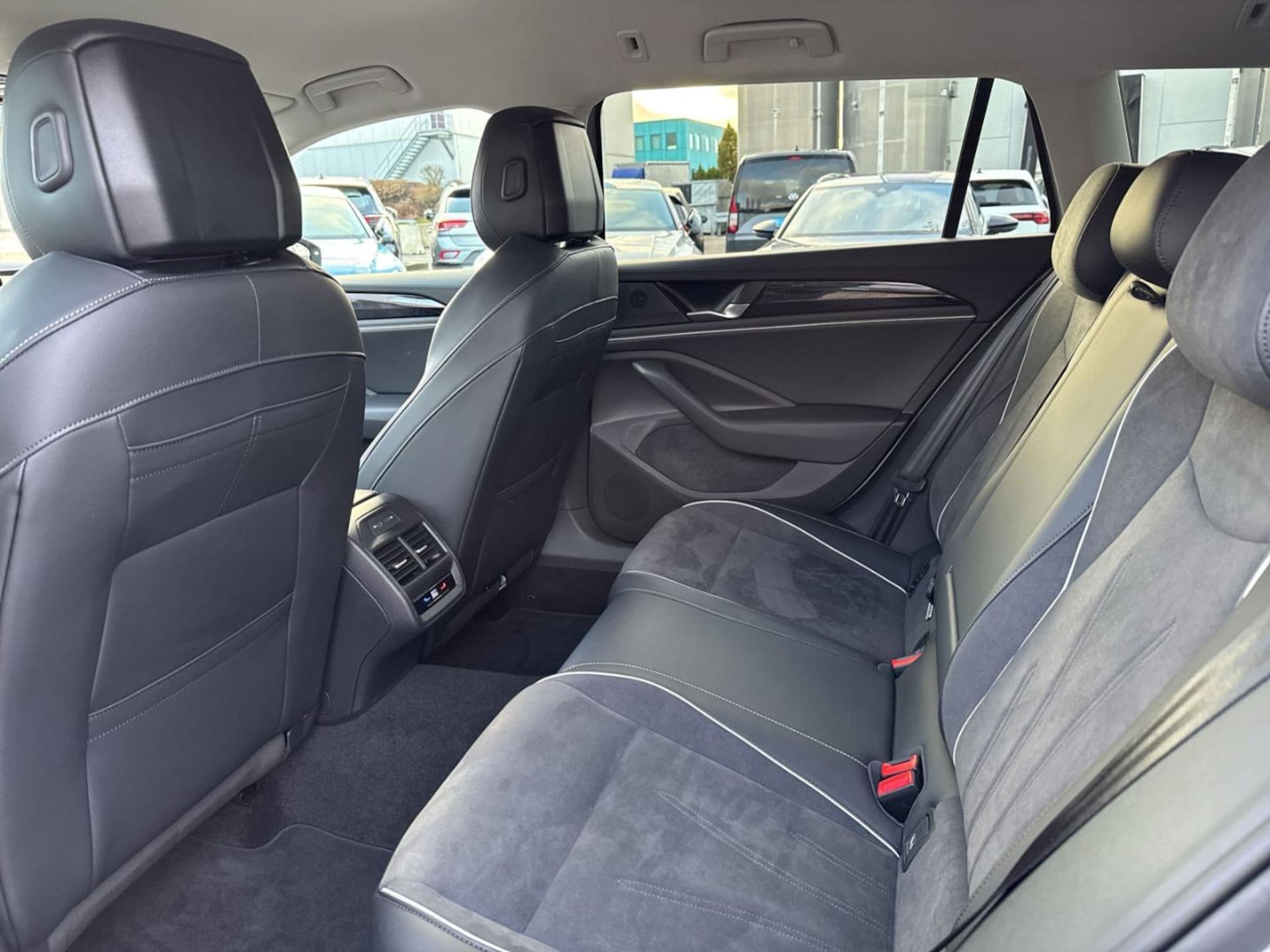 Volkswagen Passat Business
