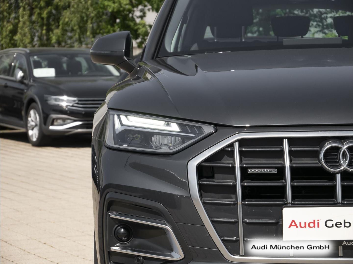 Bild über Audi Q5 40 TFSI quattro S tronic - für weitere Informationen kontaktieren Sie den Audi Partner