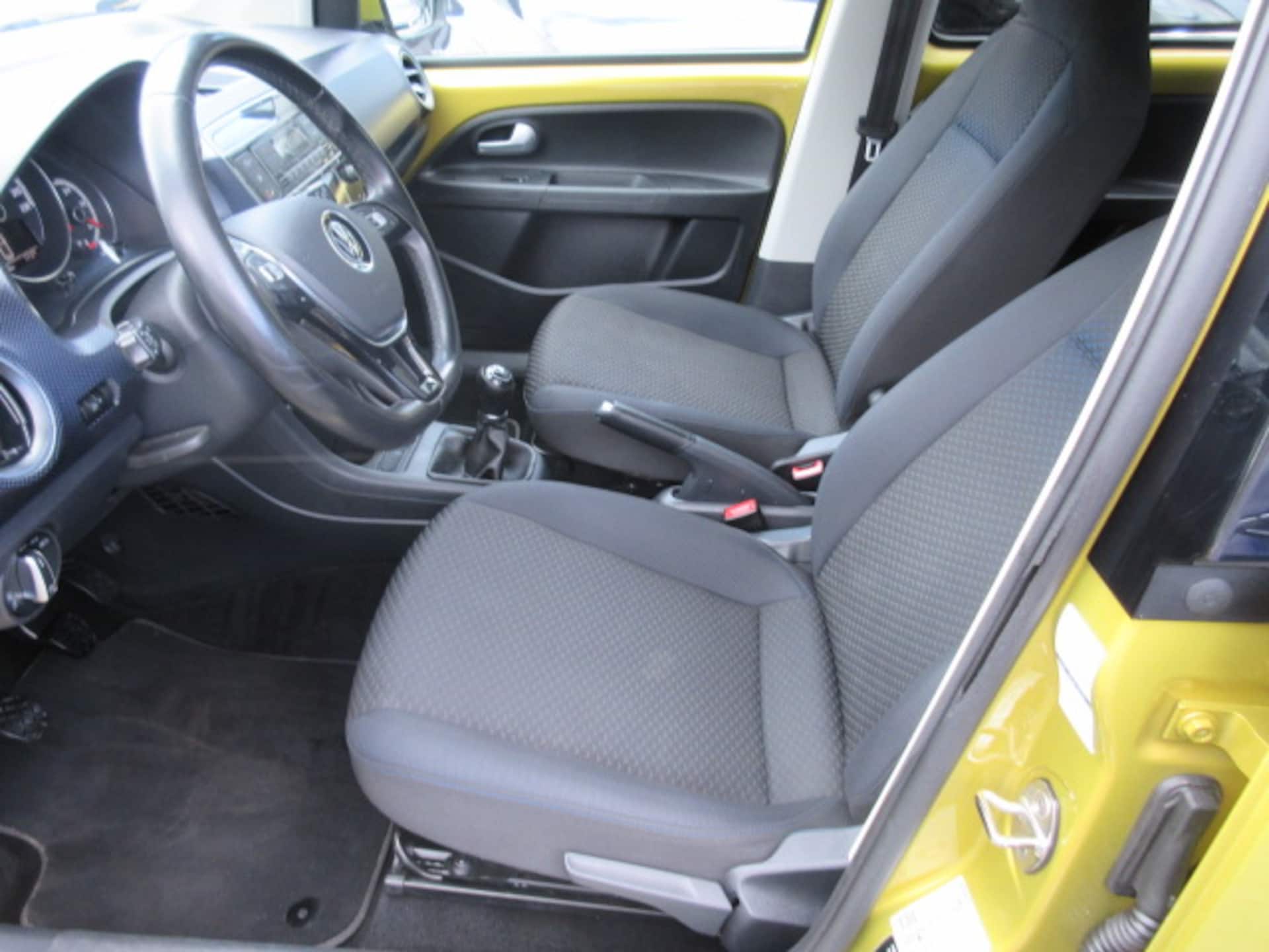Volkswagen up! UNITED