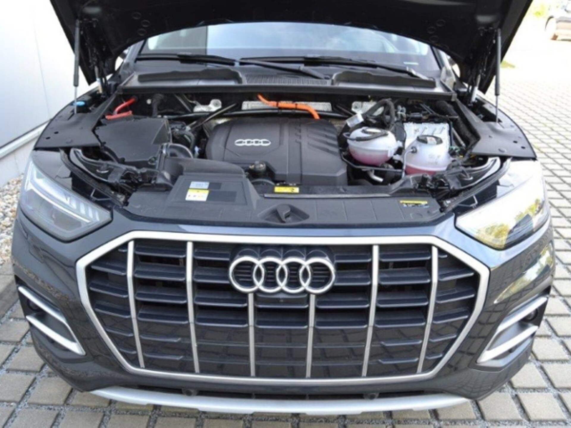 Audi Q5 TFSI e advanced
