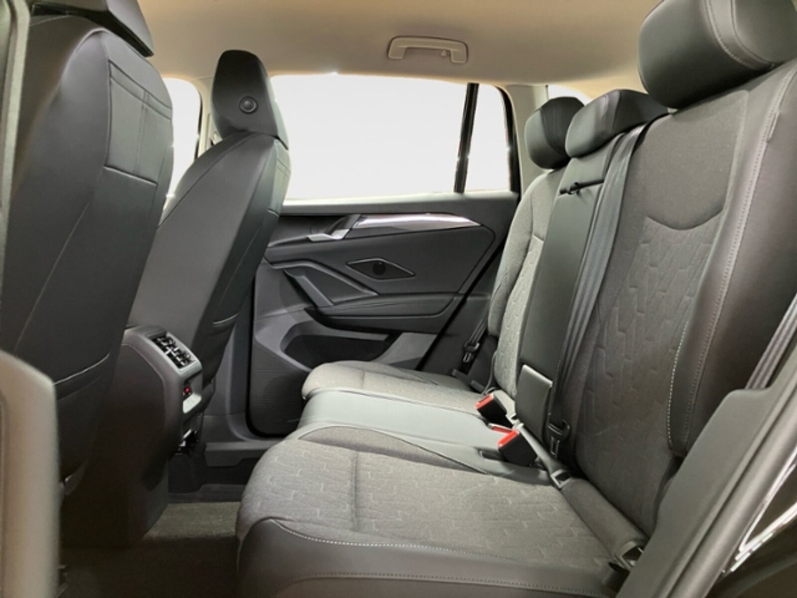 Volkswagen Tiguan – Bild 9
