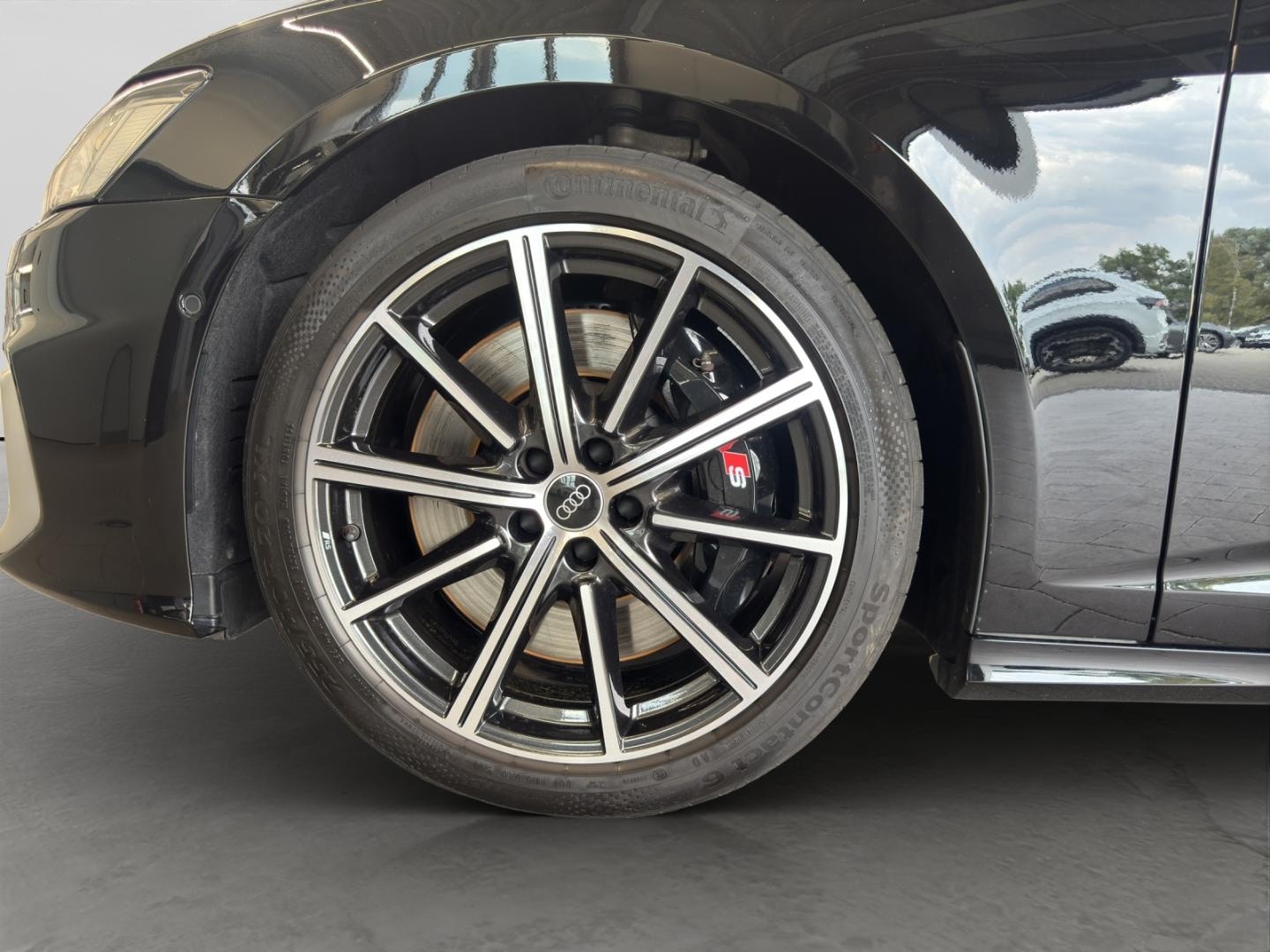 Bild über Audi S6 Avant TDI quattro tiptronic - für weitere Informationen kontaktieren Sie den Audi Partner