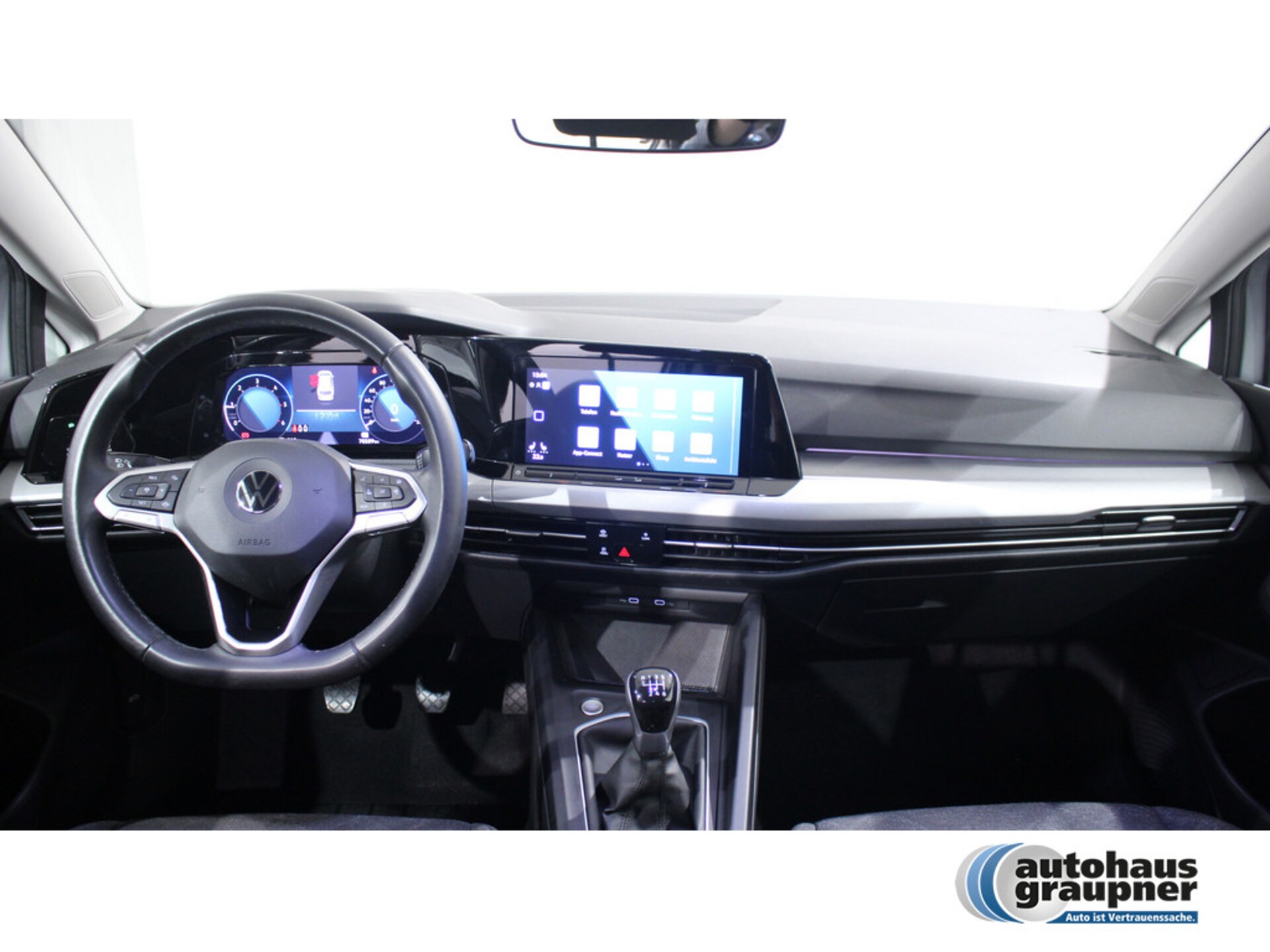 Volkswagen Golf Variant Life