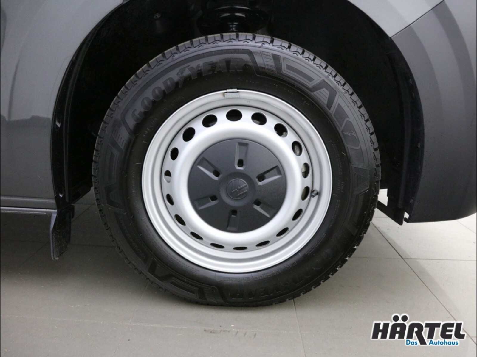 Volkswagen Transporter Kombi langer Radstand – Bild 17