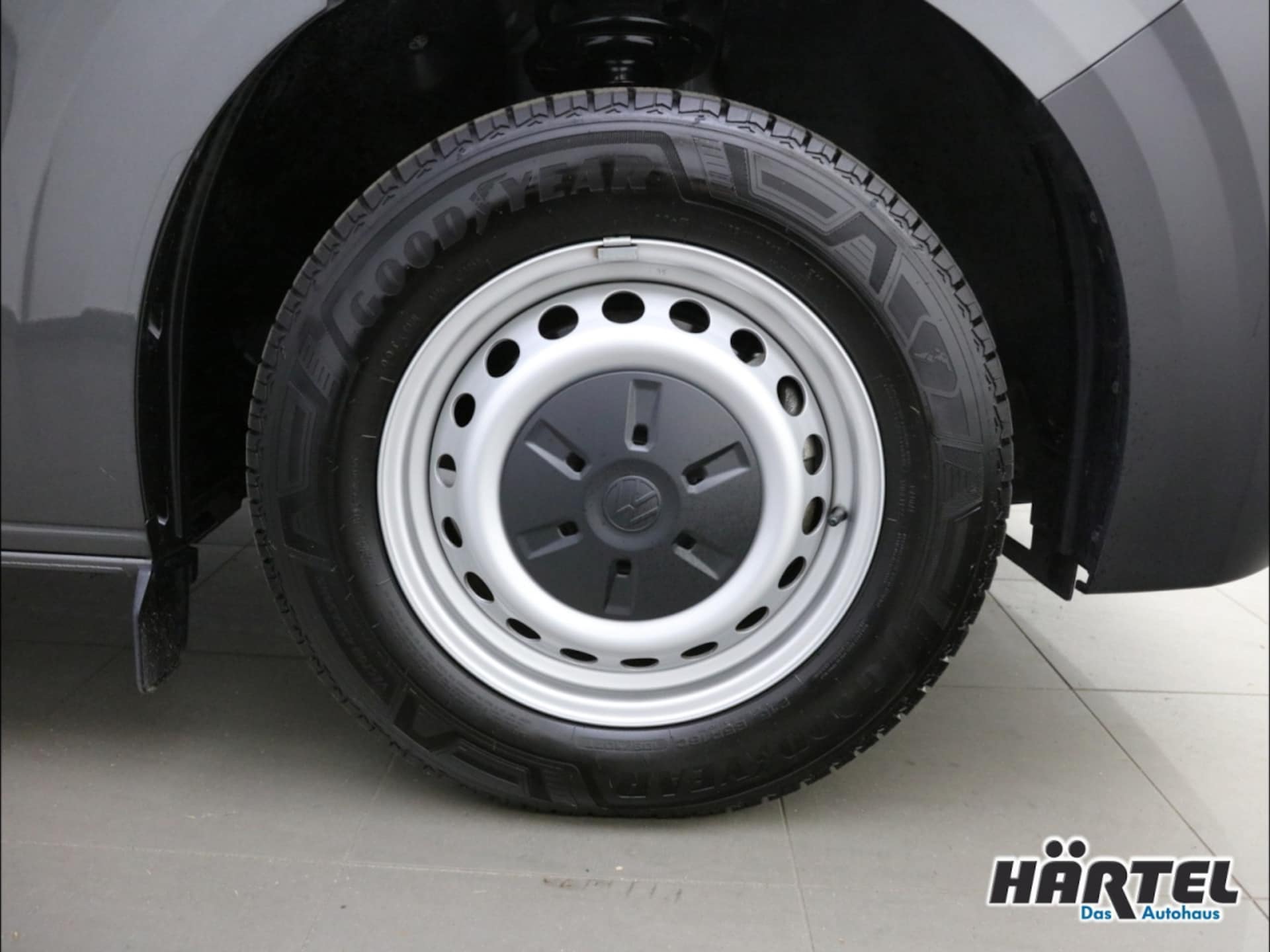 Volkswagen Transporter Kombi langer Radstand