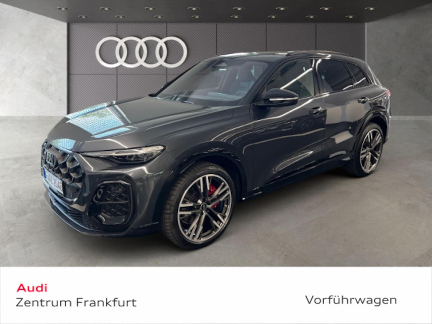 Bild über Audi SQ5 SUV edition one mit Akzenten mythosschwarz TFSI 270 kW S tronic - für weitere Informationen kontaktieren Sie den Audi Partner
