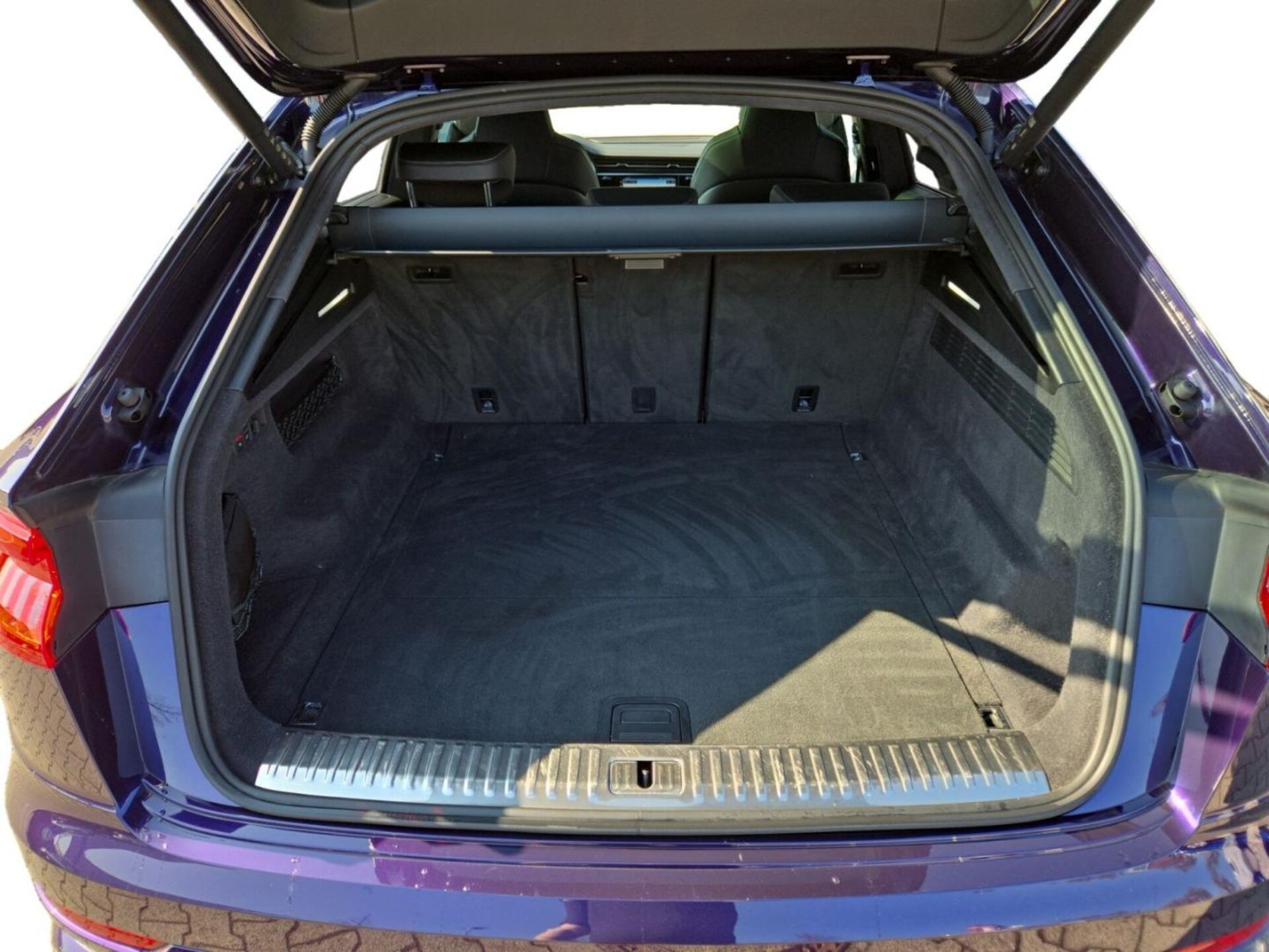 Audi SQ8 SUV