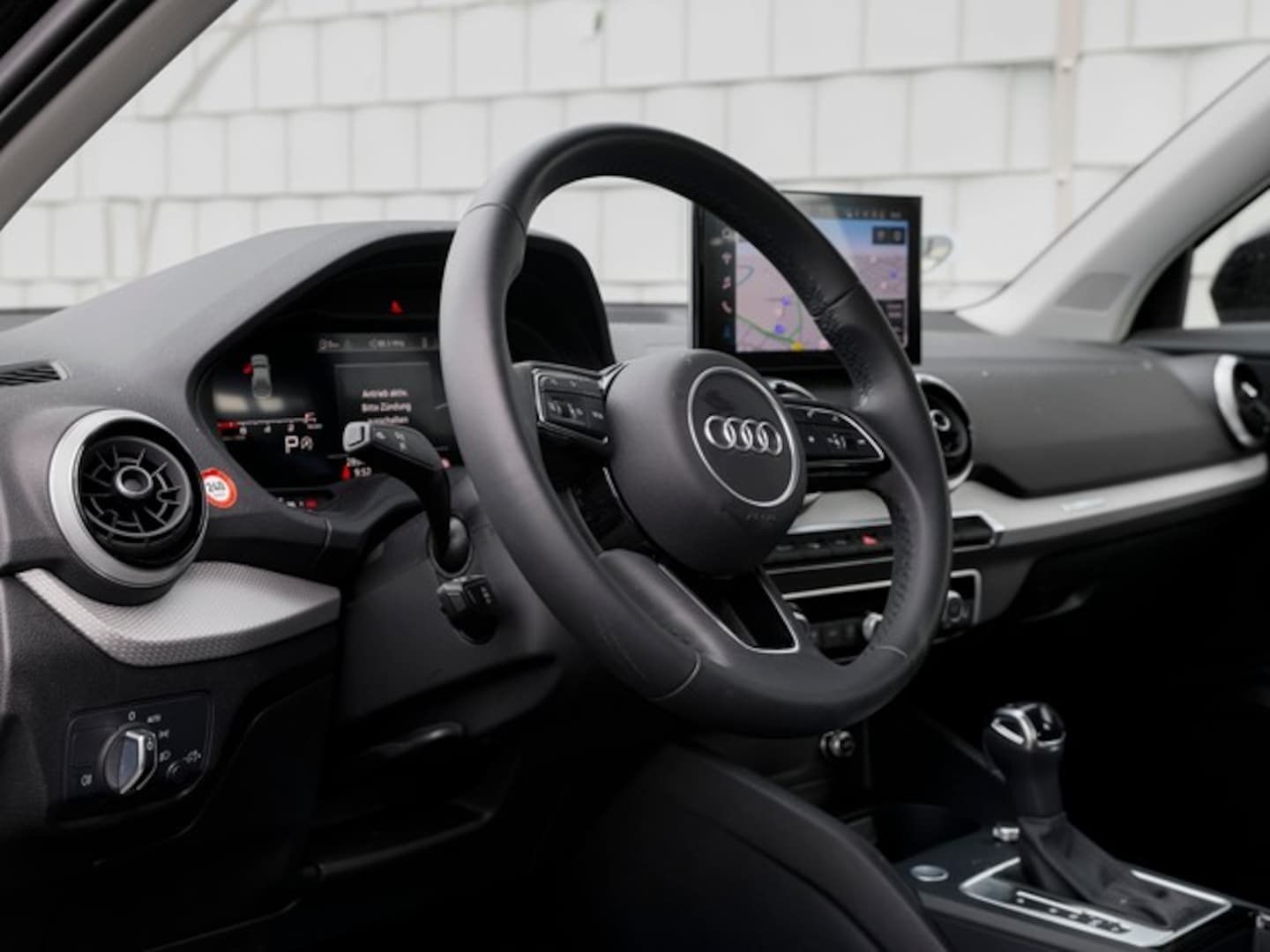 Bild über Audi Q2 S line 35 TFSI S tronic - für weitere Informationen kontaktieren Sie den Audi Partner