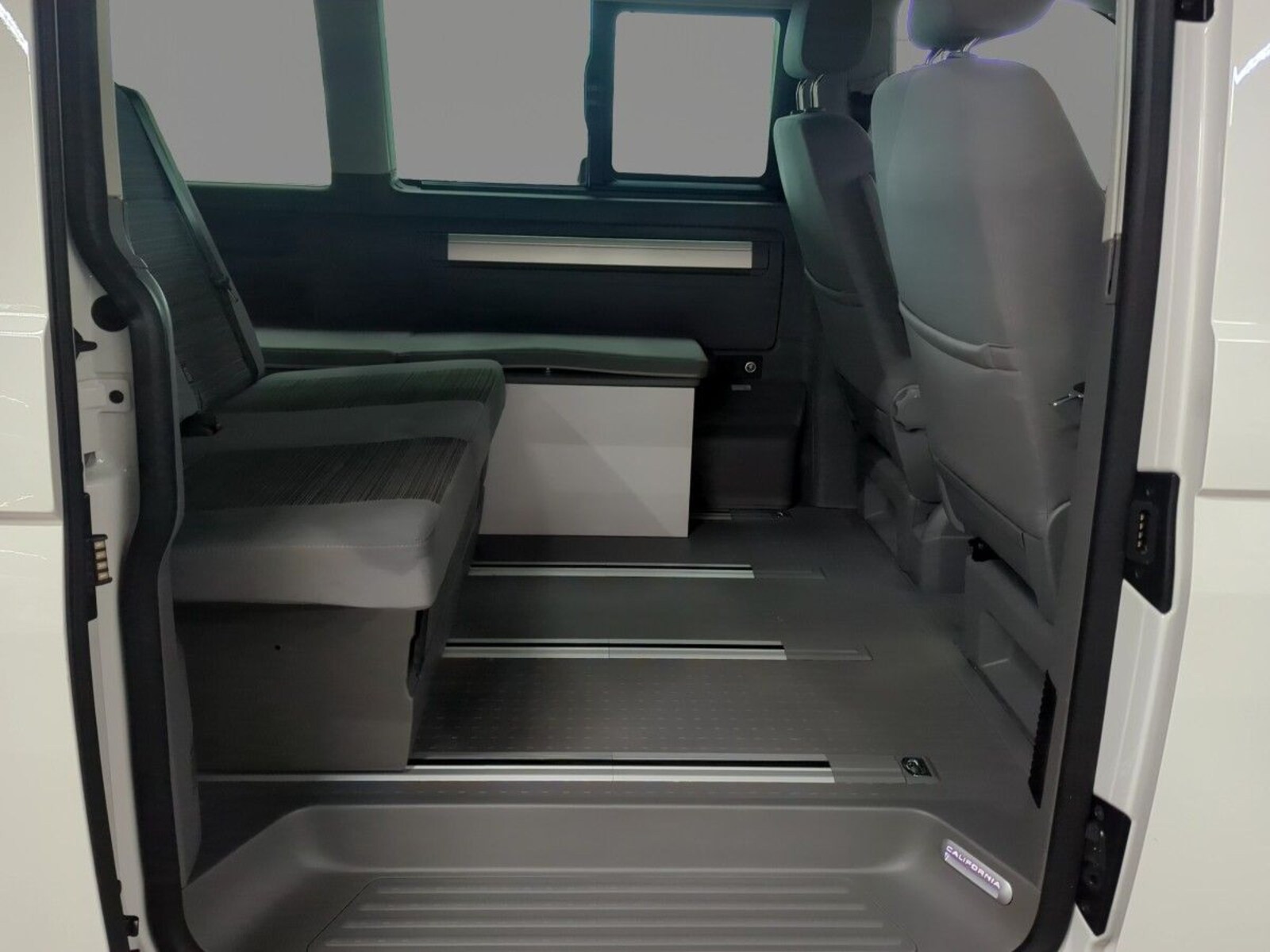 Volkswagen T6.1 California – Bild 9