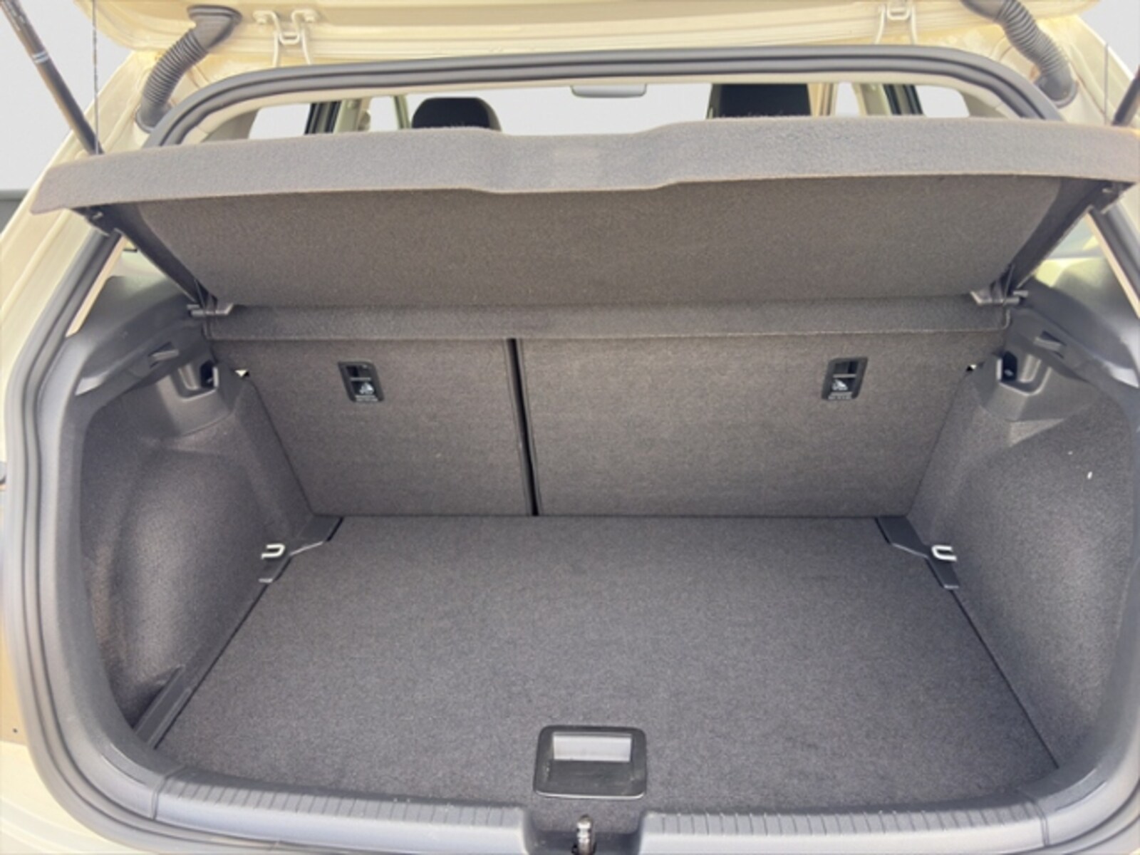 Volkswagen Polo – Bild 18