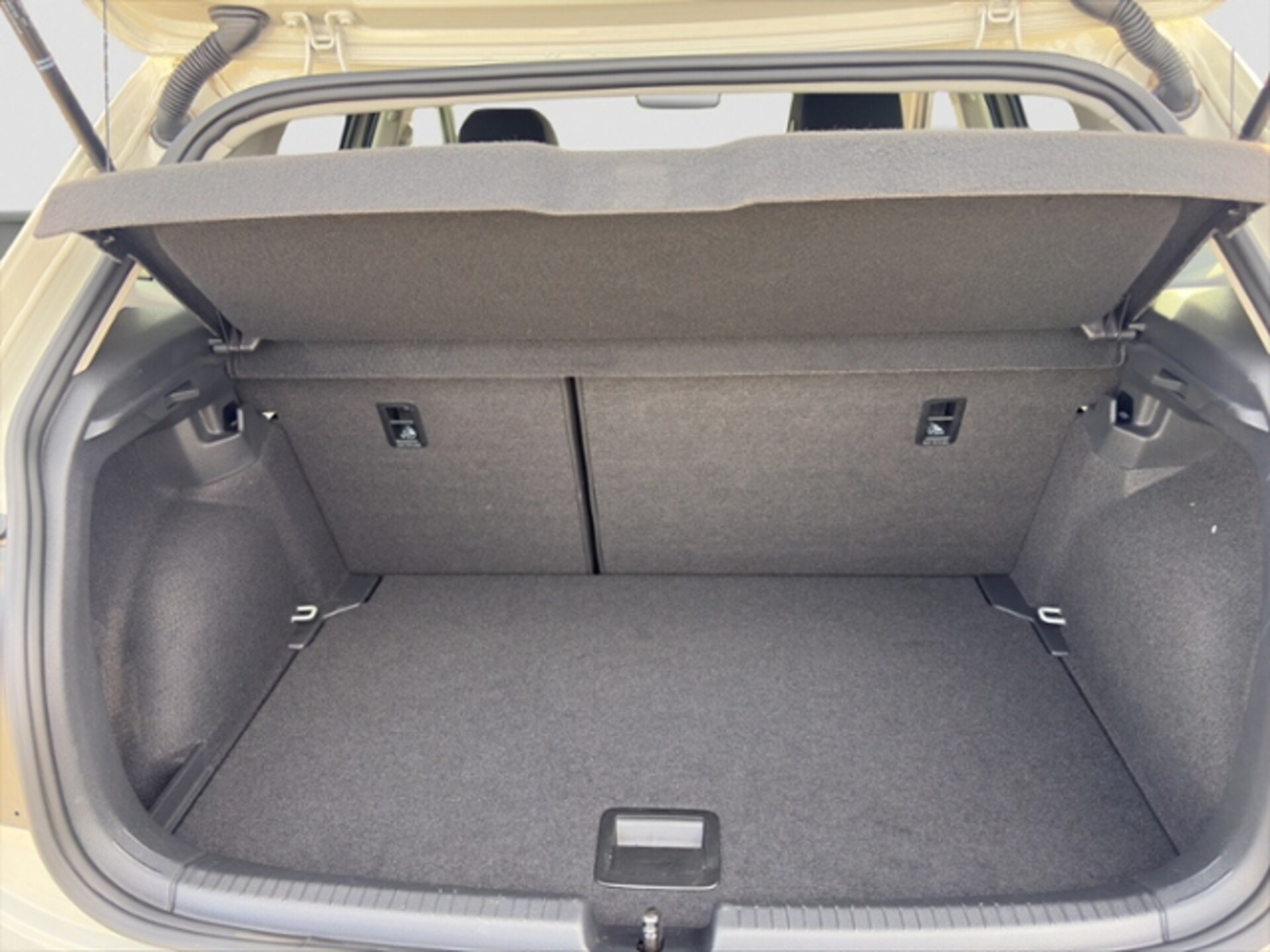 Volkswagen Polo Active