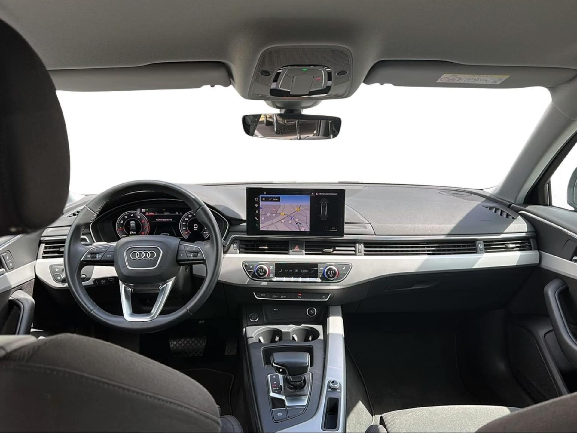 Audi A4 Avant S line