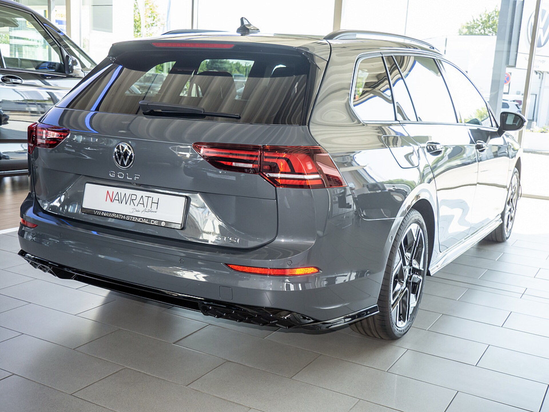 Volkswagen Golf Variant R-Line