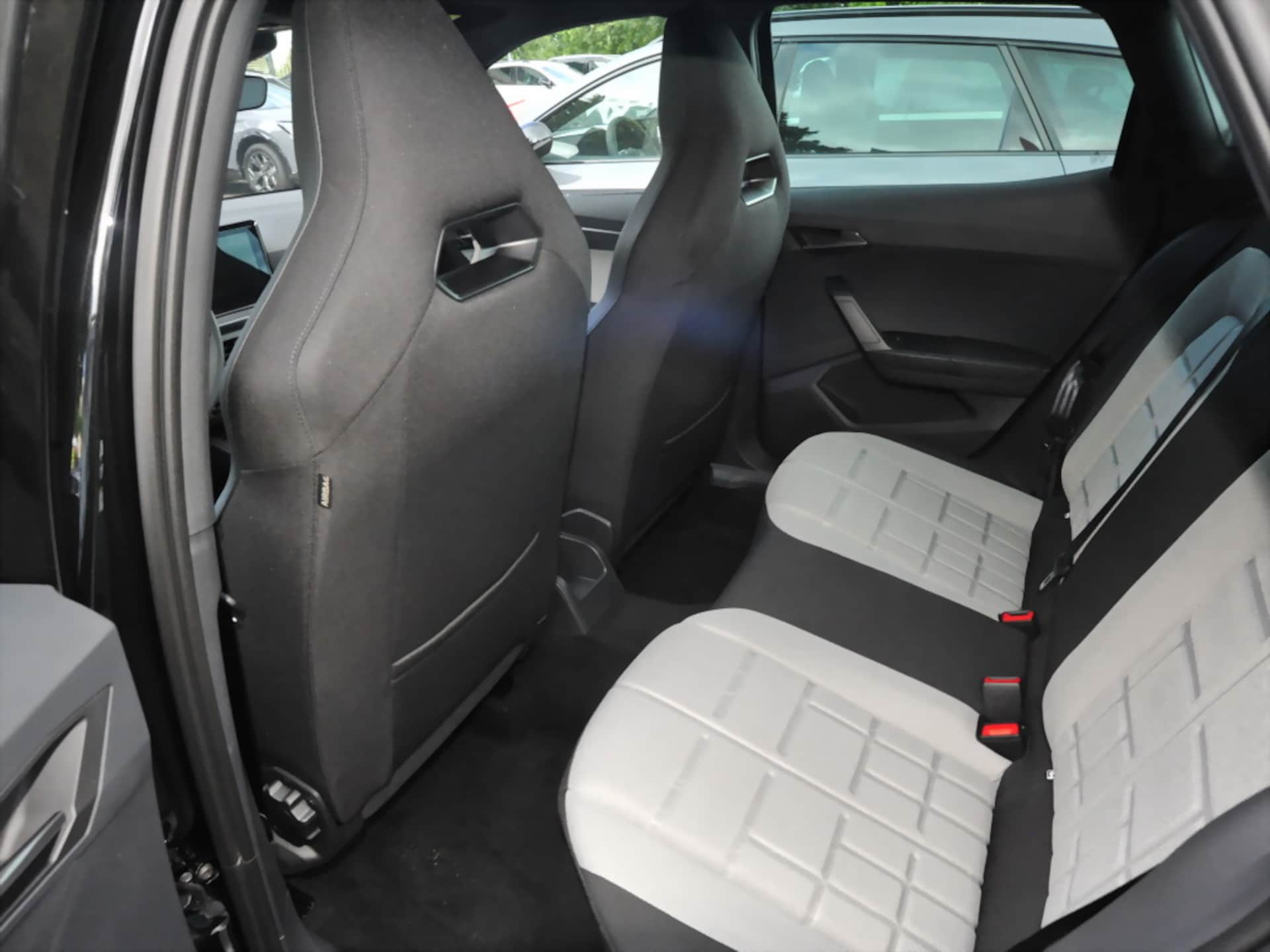 SEAT Arona FR
