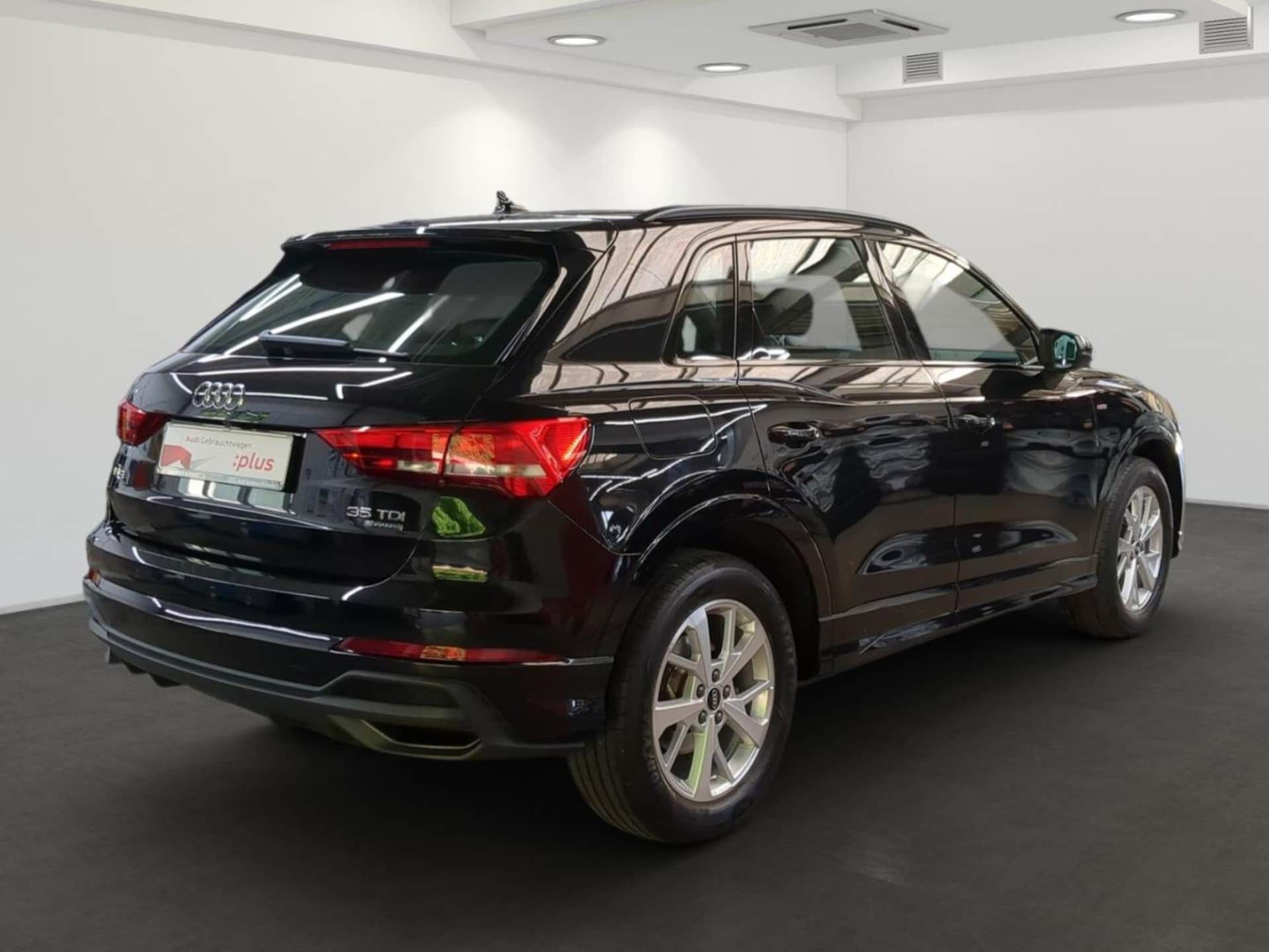 Audi Q3 SUV S line