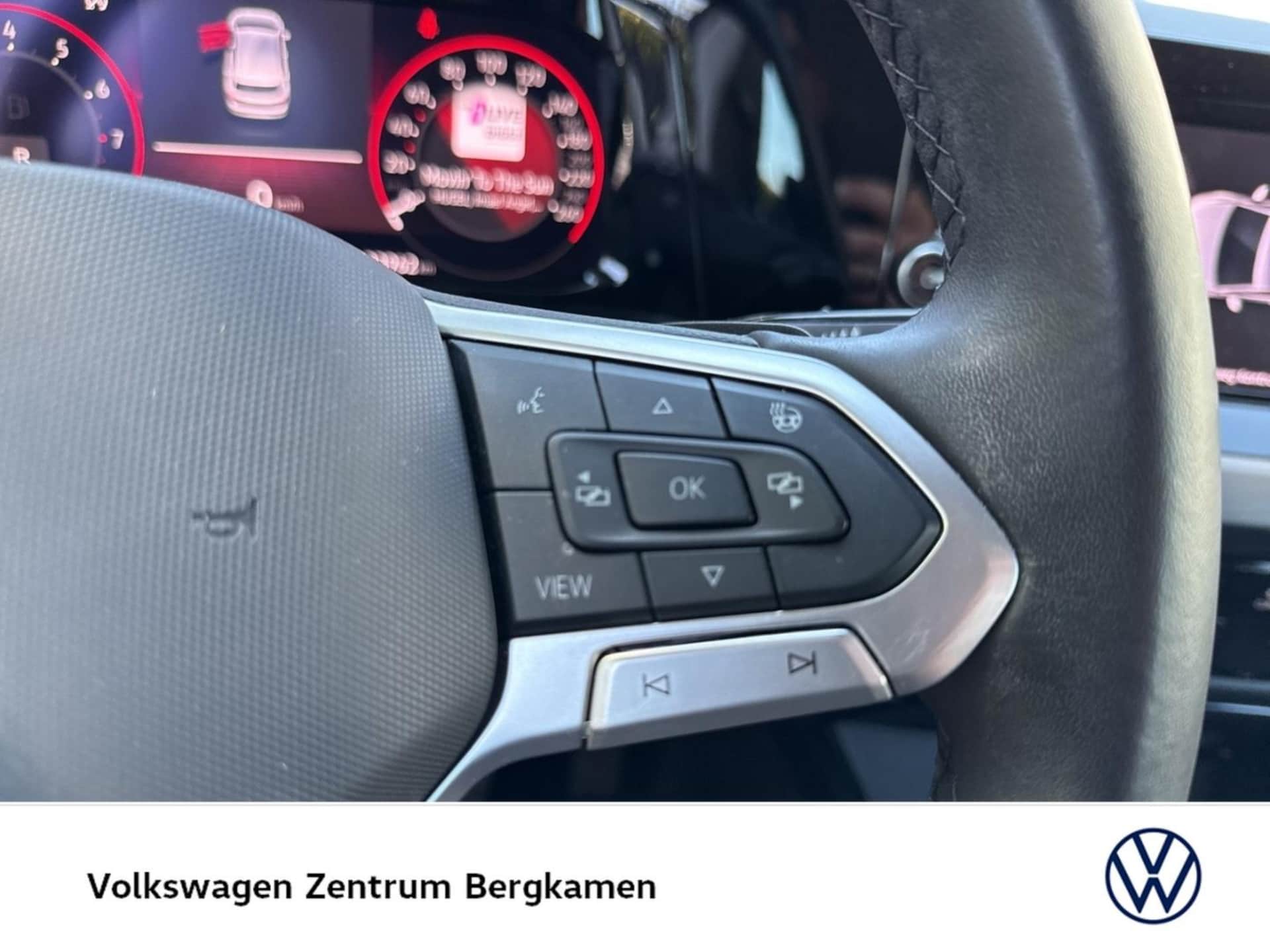 Volkswagen Golf Style