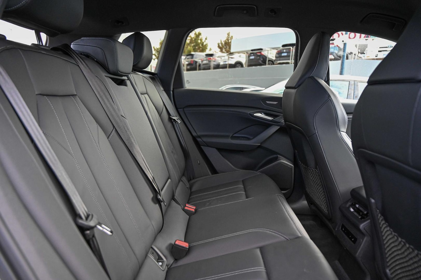 Image about Audi Q6 SUV e-tron e-tron quattro