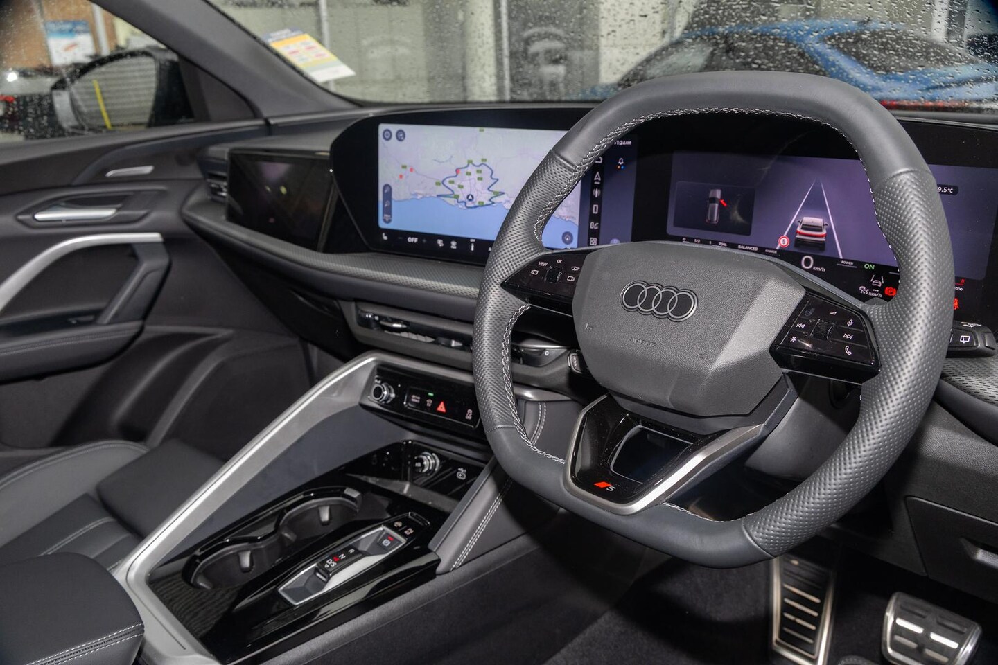Image about Audi Q5 SUV e-hybrid quattro S tronic