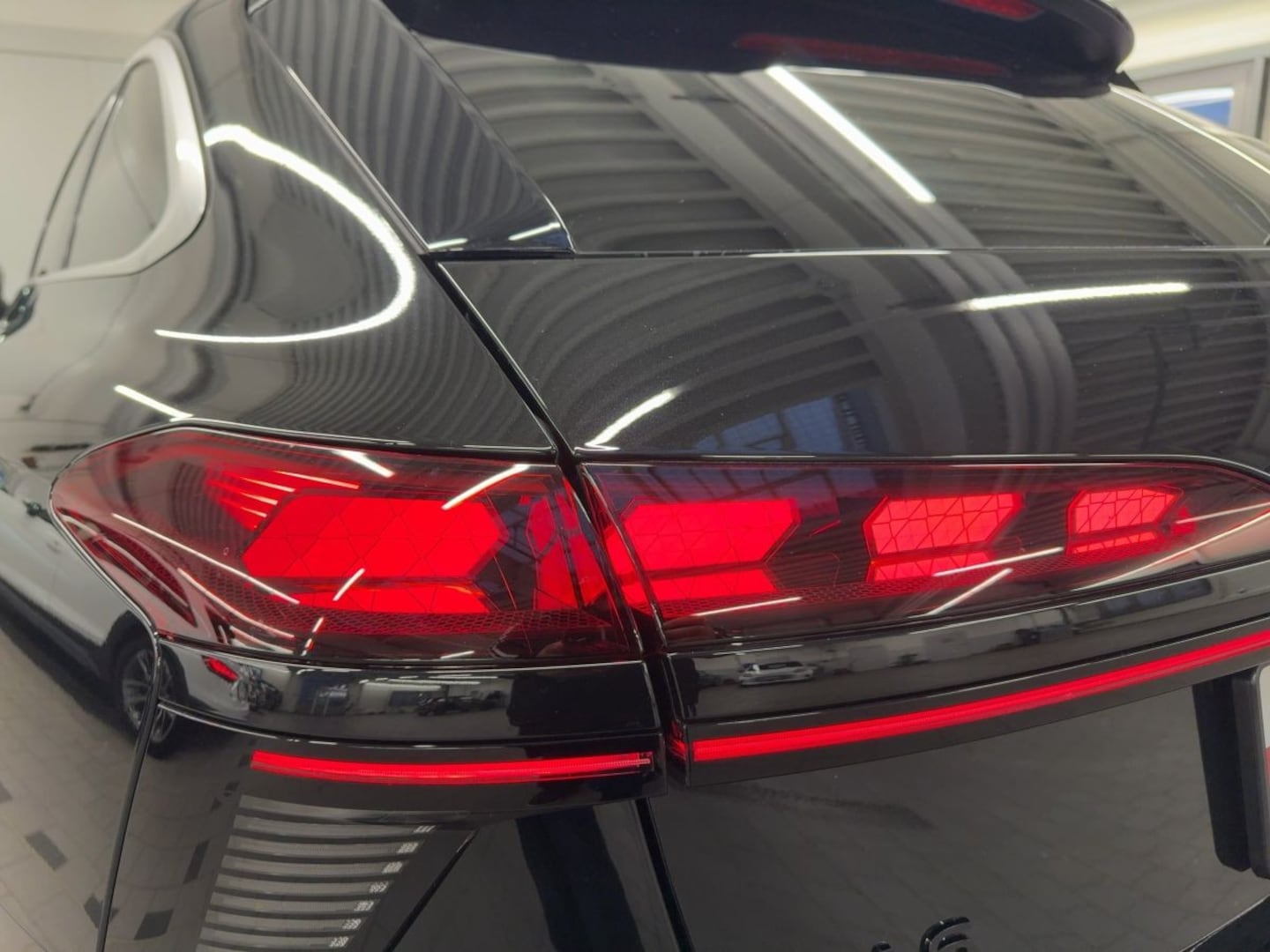 Bild über Audi A6 Avant TFSI 150 kW S tronic - für weitere Informationen kontaktieren Sie den Audi Partner