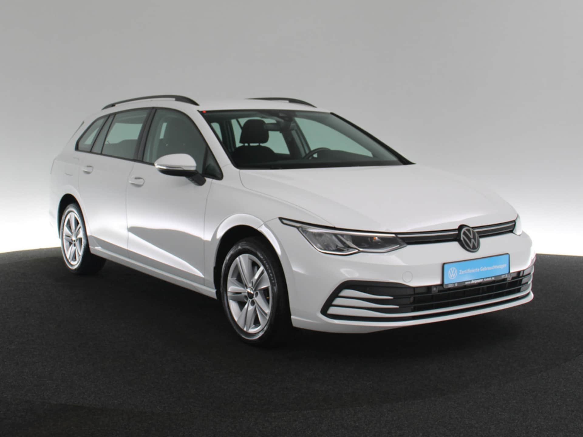 Volkswagen Golf Variant Life