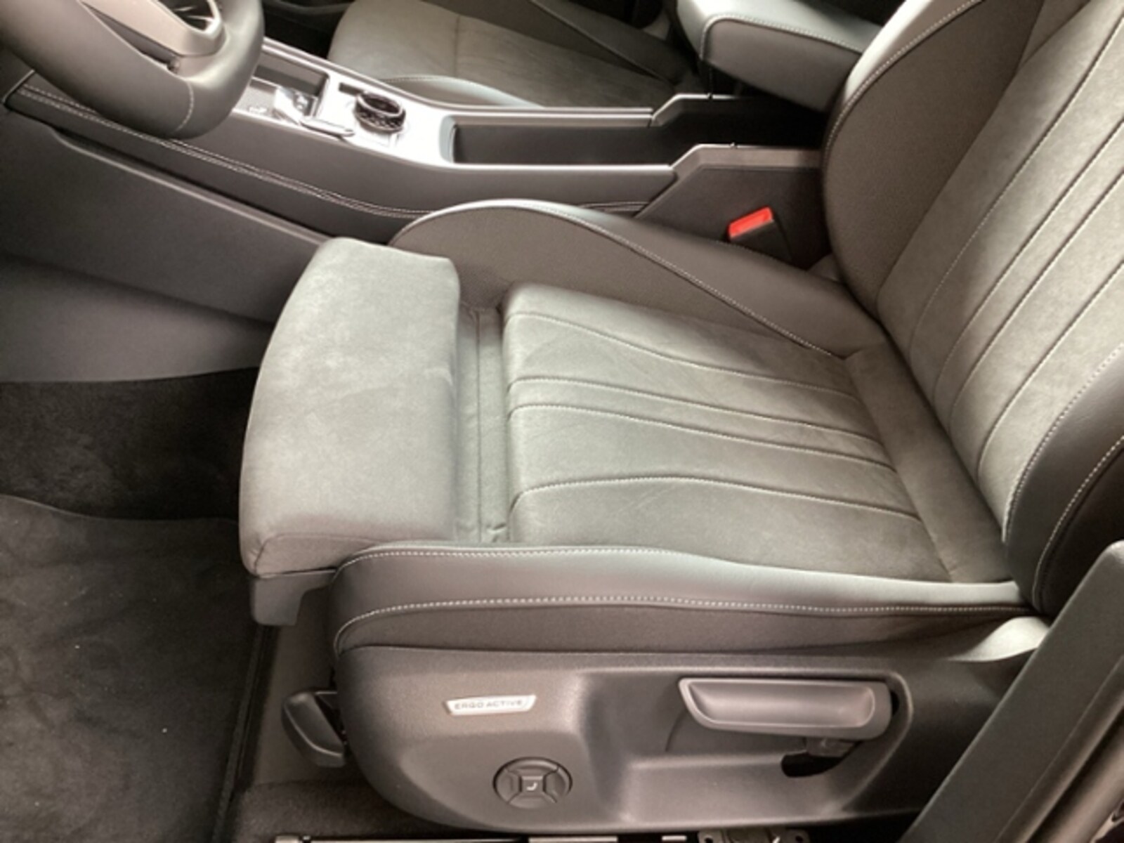 Volkswagen T-Roc – Bild 11