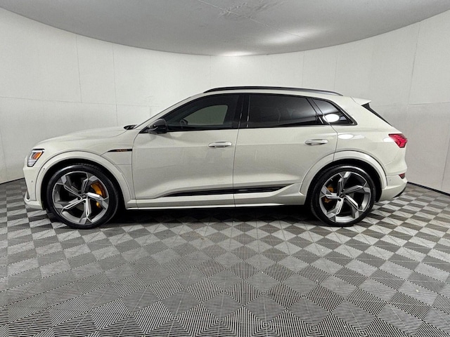 2022 Audi e-tron S