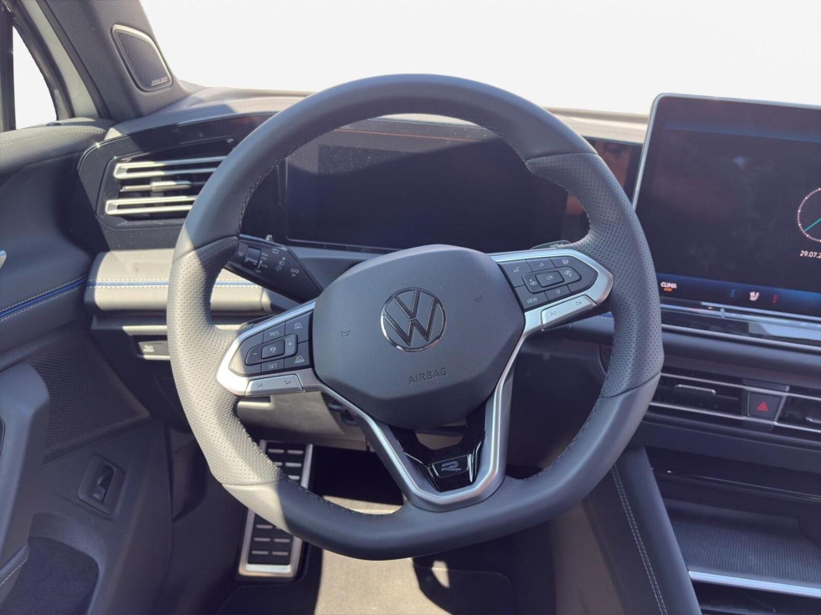 Volkswagen Tiguan – Bild 8
