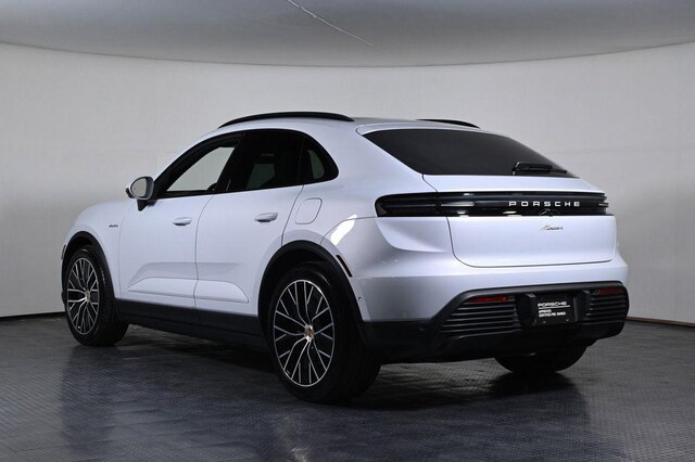 2025 Porsche Macan Electric