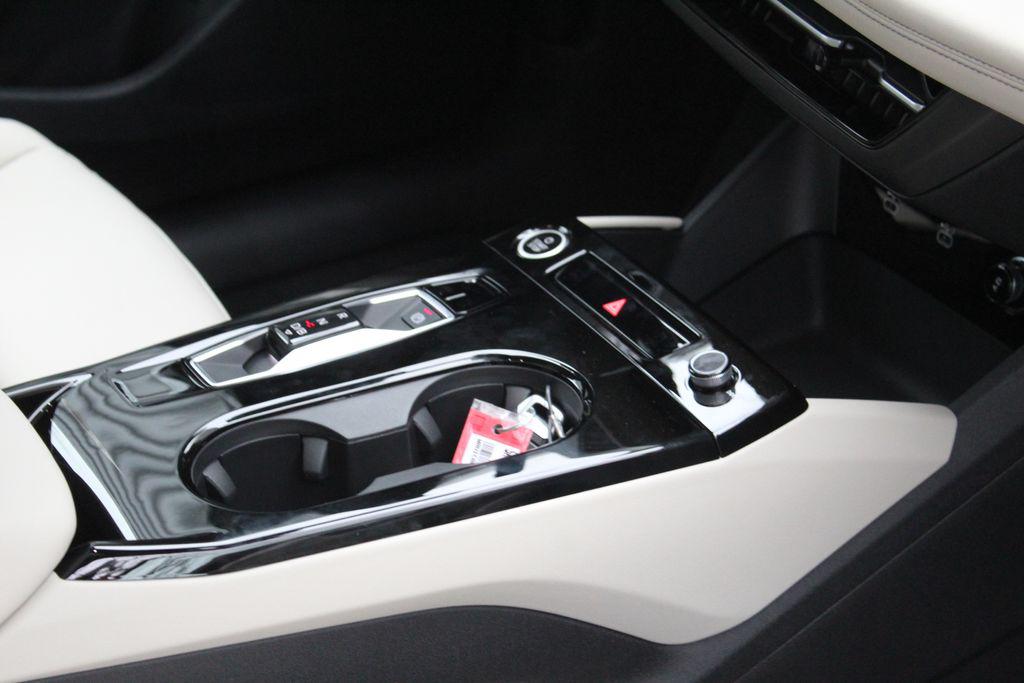 2025 Audi A6 Sportback e-tron Premium - Photo 22