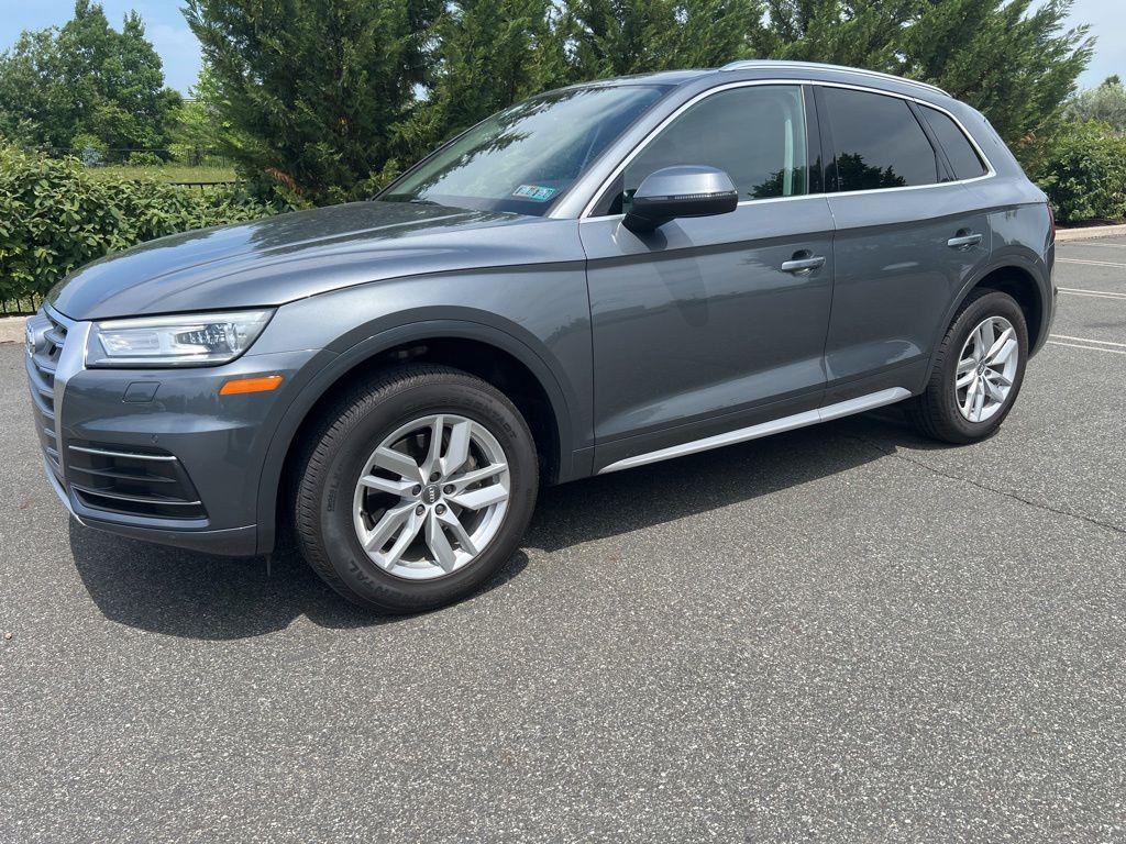 2020 Audi Q5 45 quattro S tronic Premium's photo