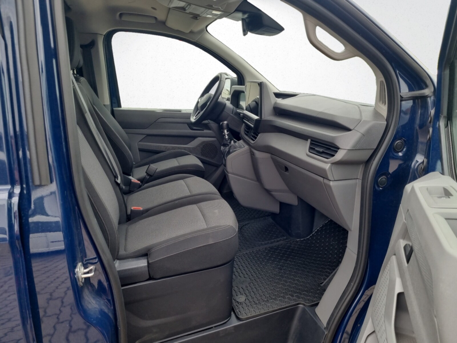 Volkswagen Transporter Kasten langer Radstand – Bild 13