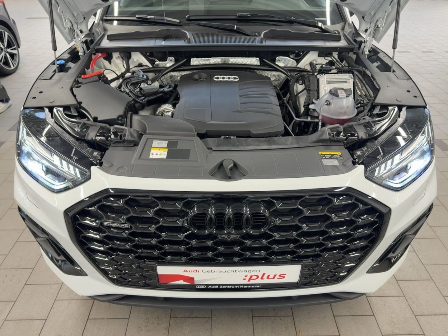 Bild über Audi Q5 Sportback 40 TDI quattro S tronic - für weitere Informationen kontaktieren Sie den Audi Partner