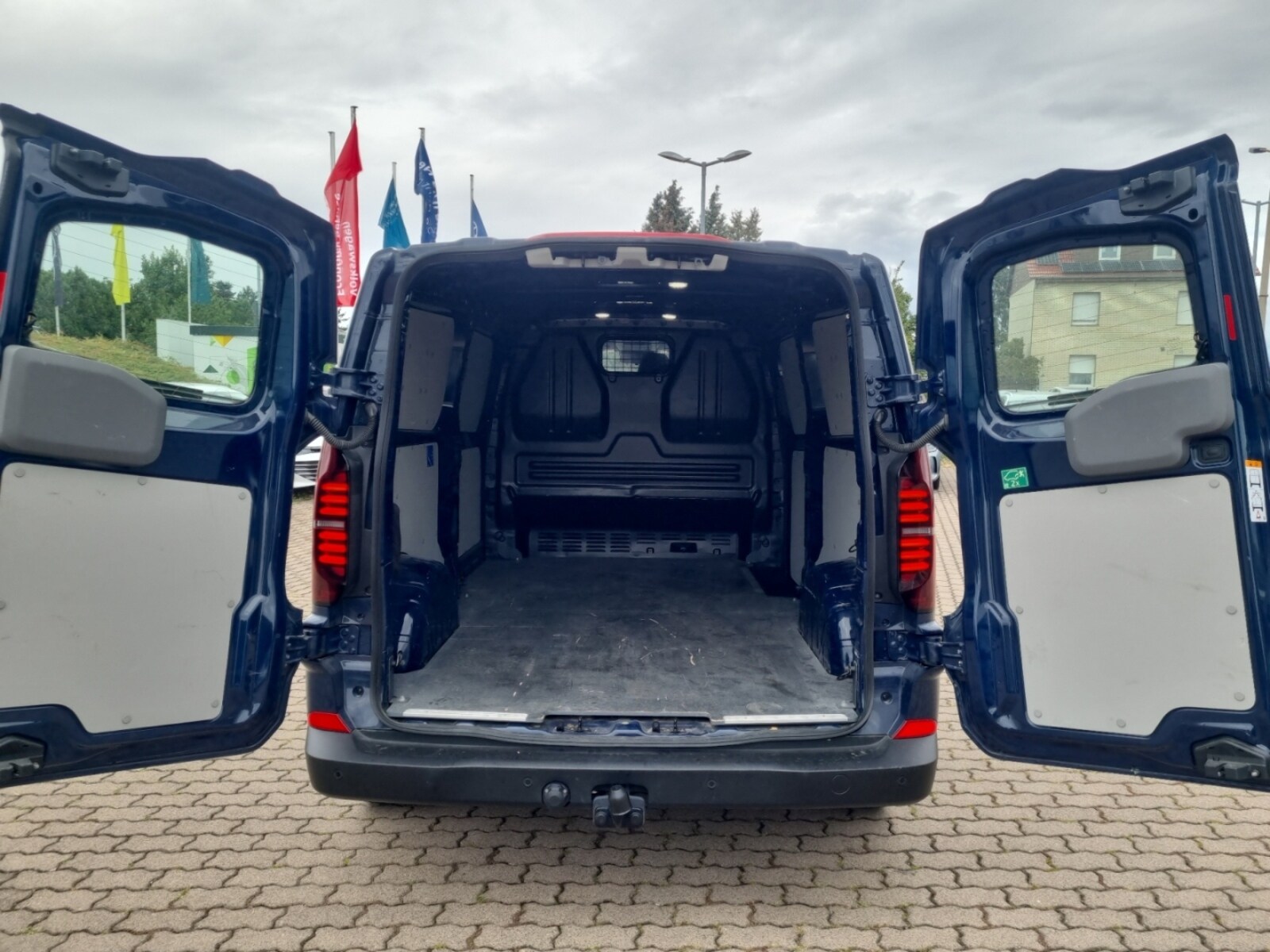 Volkswagen Transporter Kasten langer Radstand – Bild 15