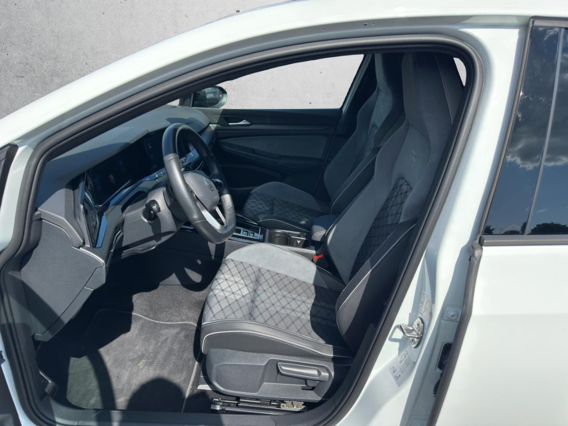 Volkswagen Golf R-Line