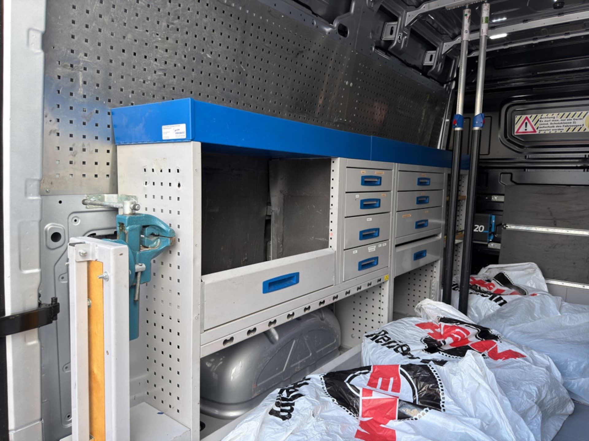 Volkswagen Crafter Kasten mittlerer Radstand