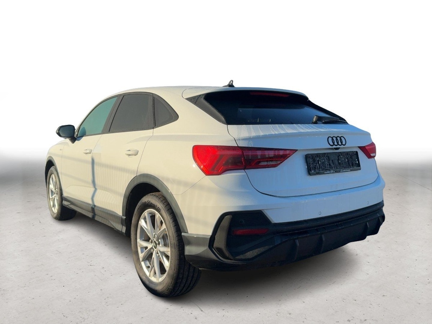Bild über Audi Q3 Sportback S line 35 TFSI S tronic - für weitere Informationen kontaktieren Sie den Audi Partner
