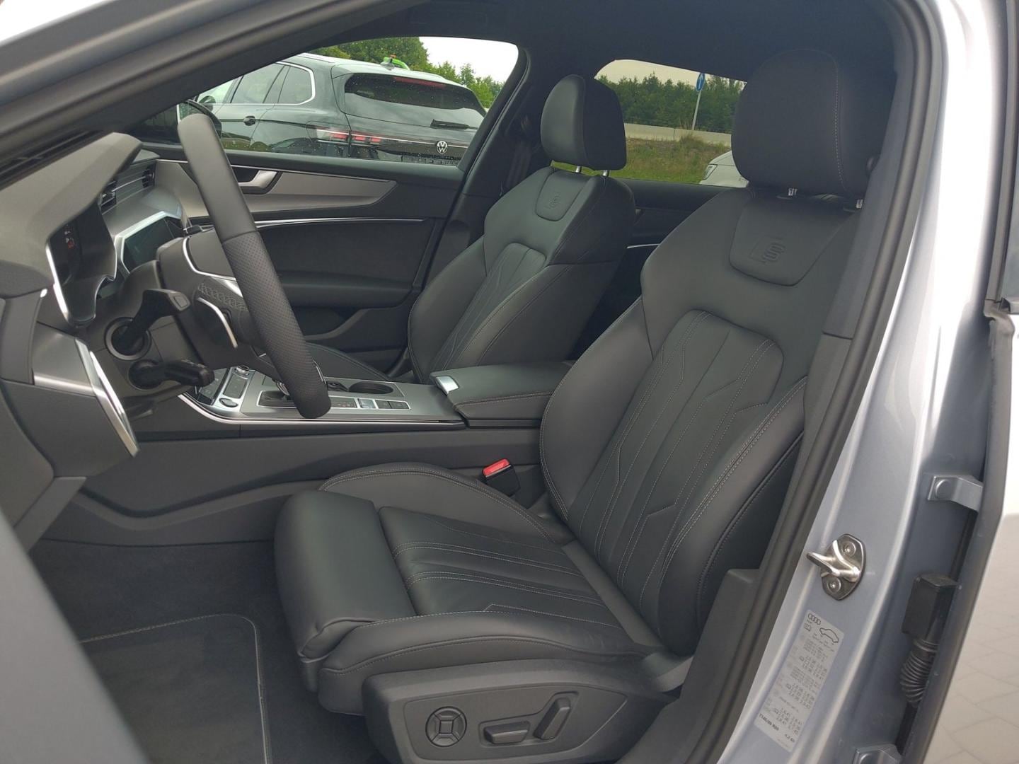Bild über Audi A6 Avant S line 45 TFSI S tronic - für weitere Informationen kontaktieren Sie den Audi Partner