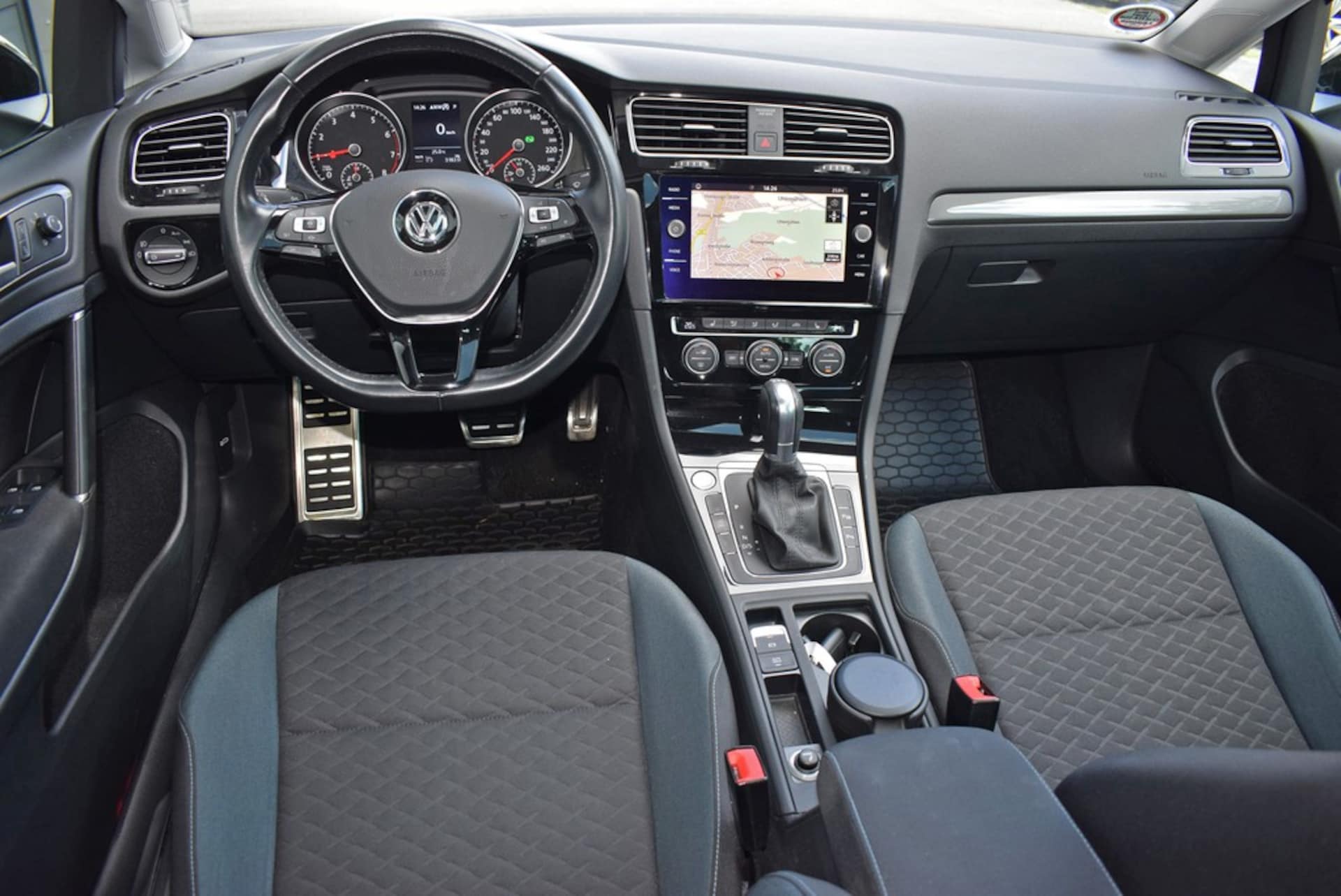 Volkswagen Golf IQ.DRIVE