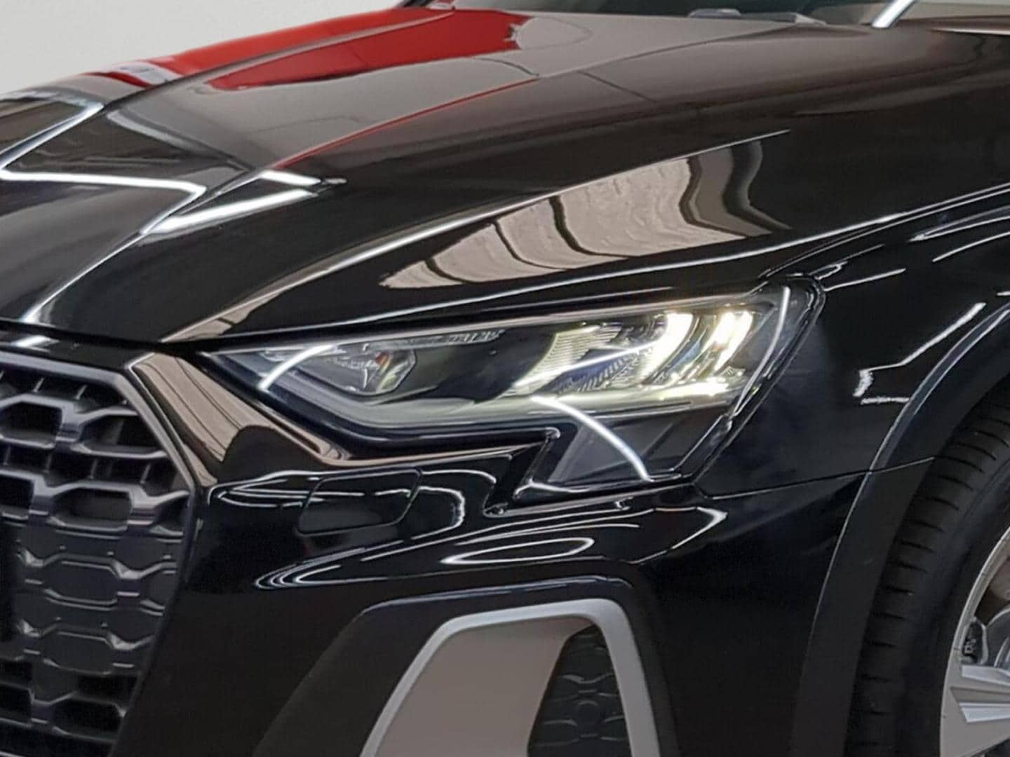 Bild über Audi A3 allstreet 35 TFSI S tronic - für weitere Informationen kontaktieren Sie den Audi Partner
