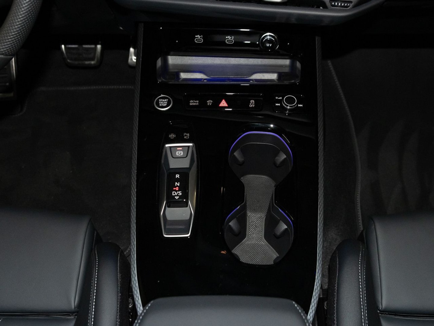 Bild über Audi A5 Avant e-hybrid e-hybrid quattro 270 kW S tronic - für weitere Informationen kontaktieren Sie den Audi Partner
