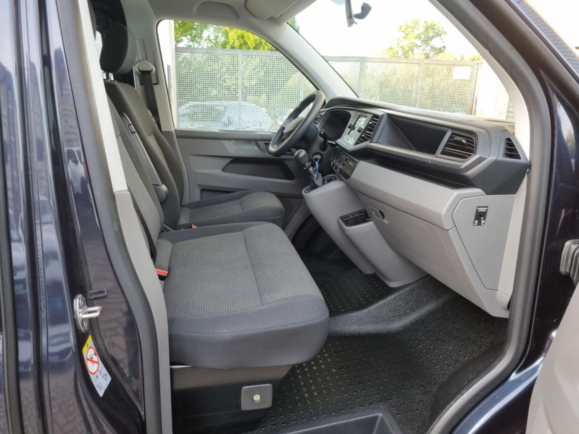 Volkswagen T6.1 Transporter Kombi kurzer Radstand