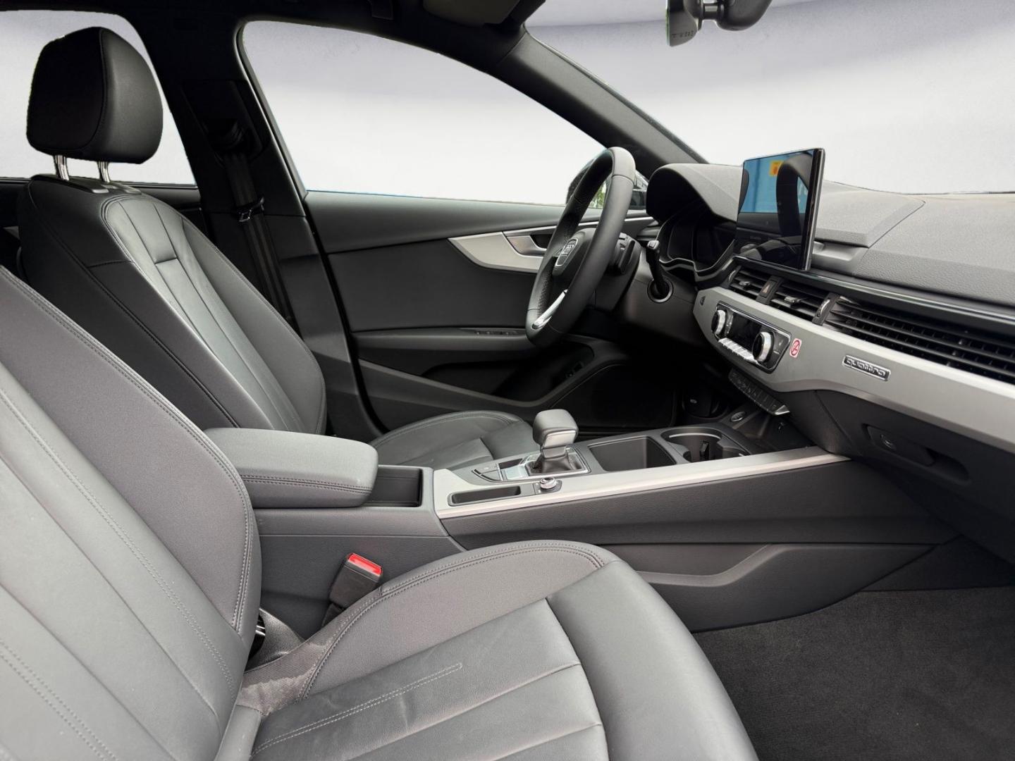Image about Audi A4 Avant advanced 40 TFSI quattro S tronic
