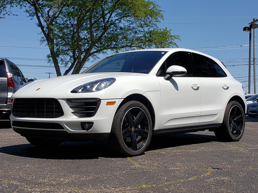 2017 Porsche Macan S's photo