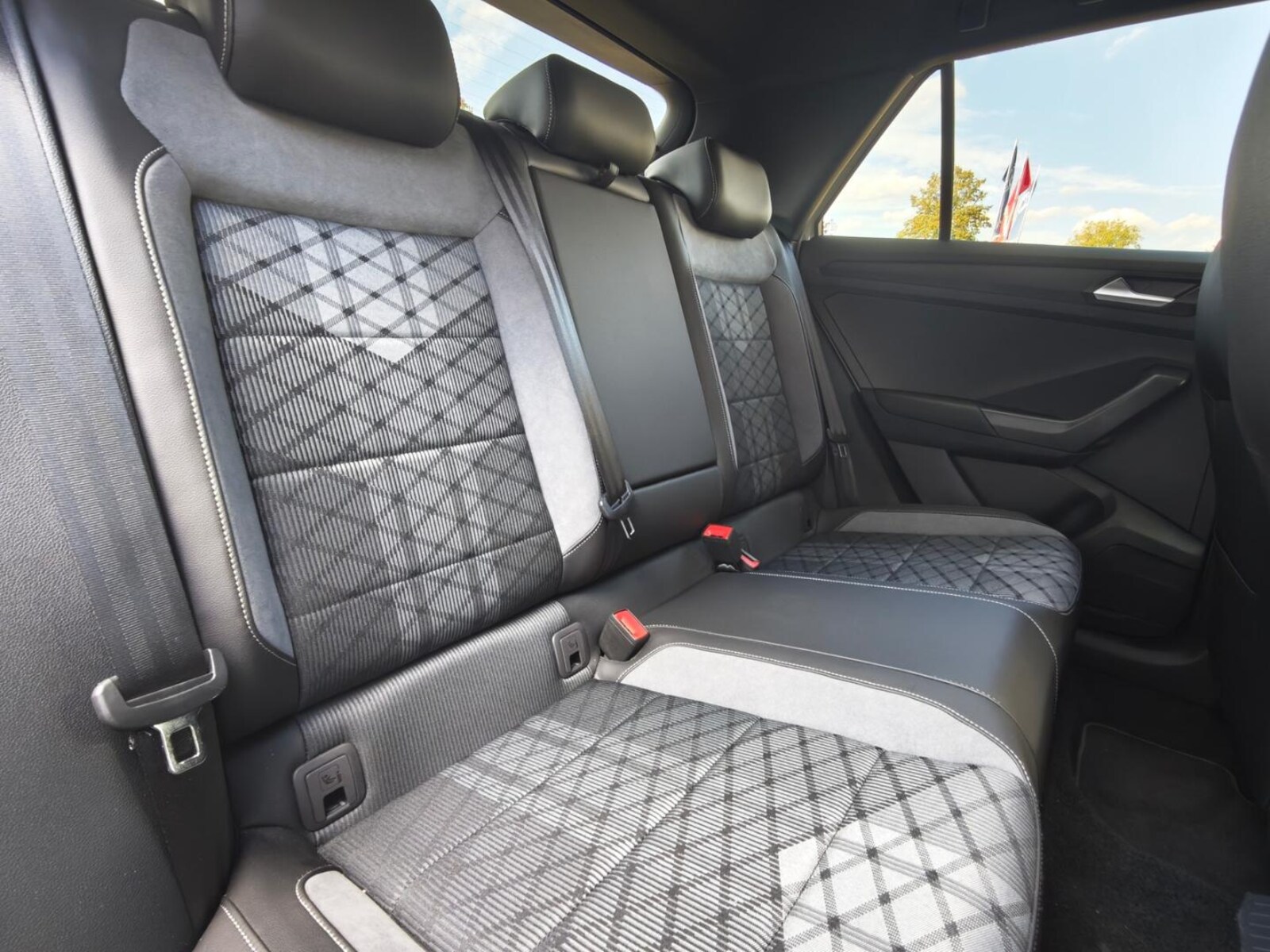 Volkswagen T-Roc – Bild 21