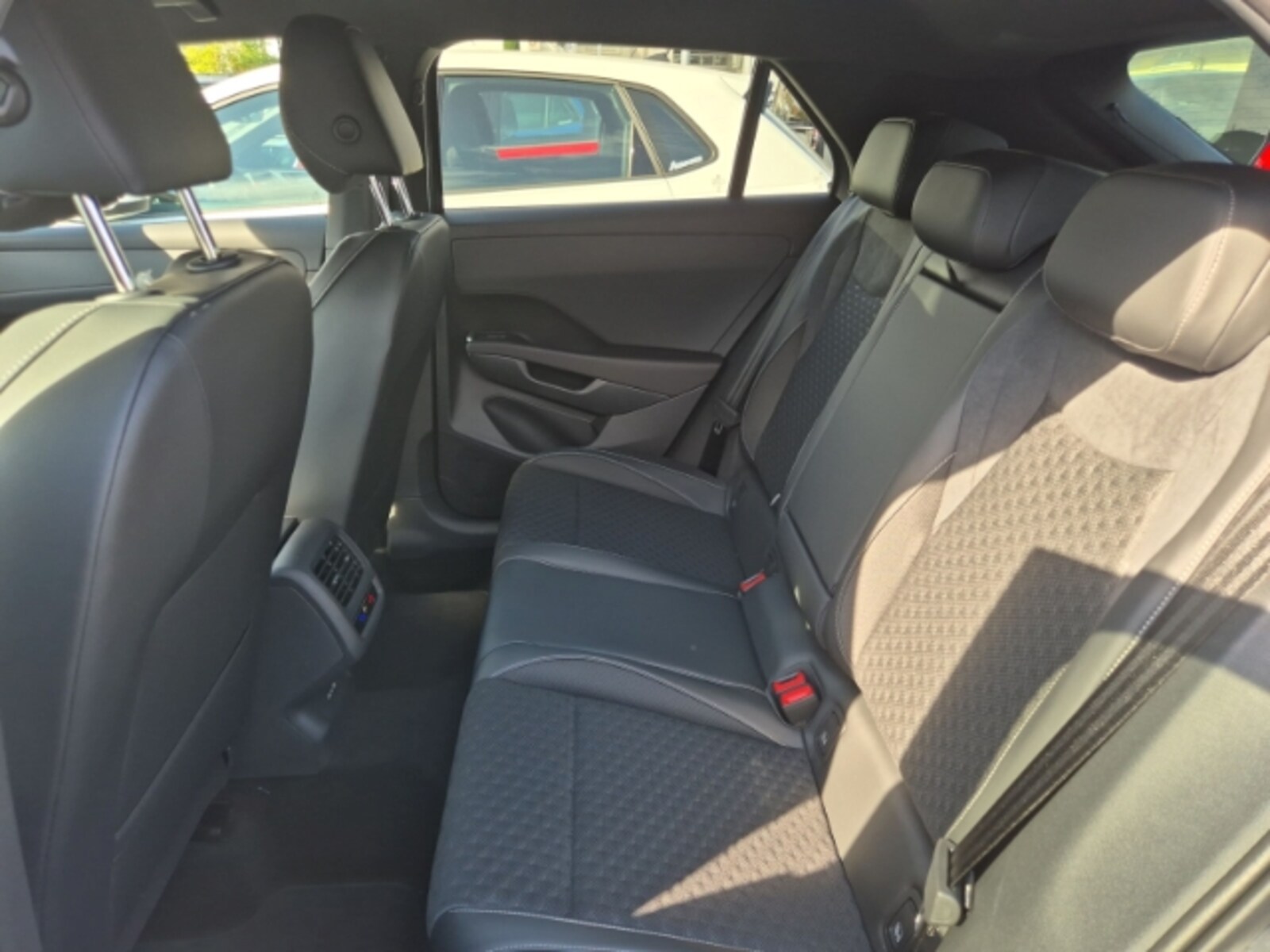 Volkswagen T-Roc – Bild 8