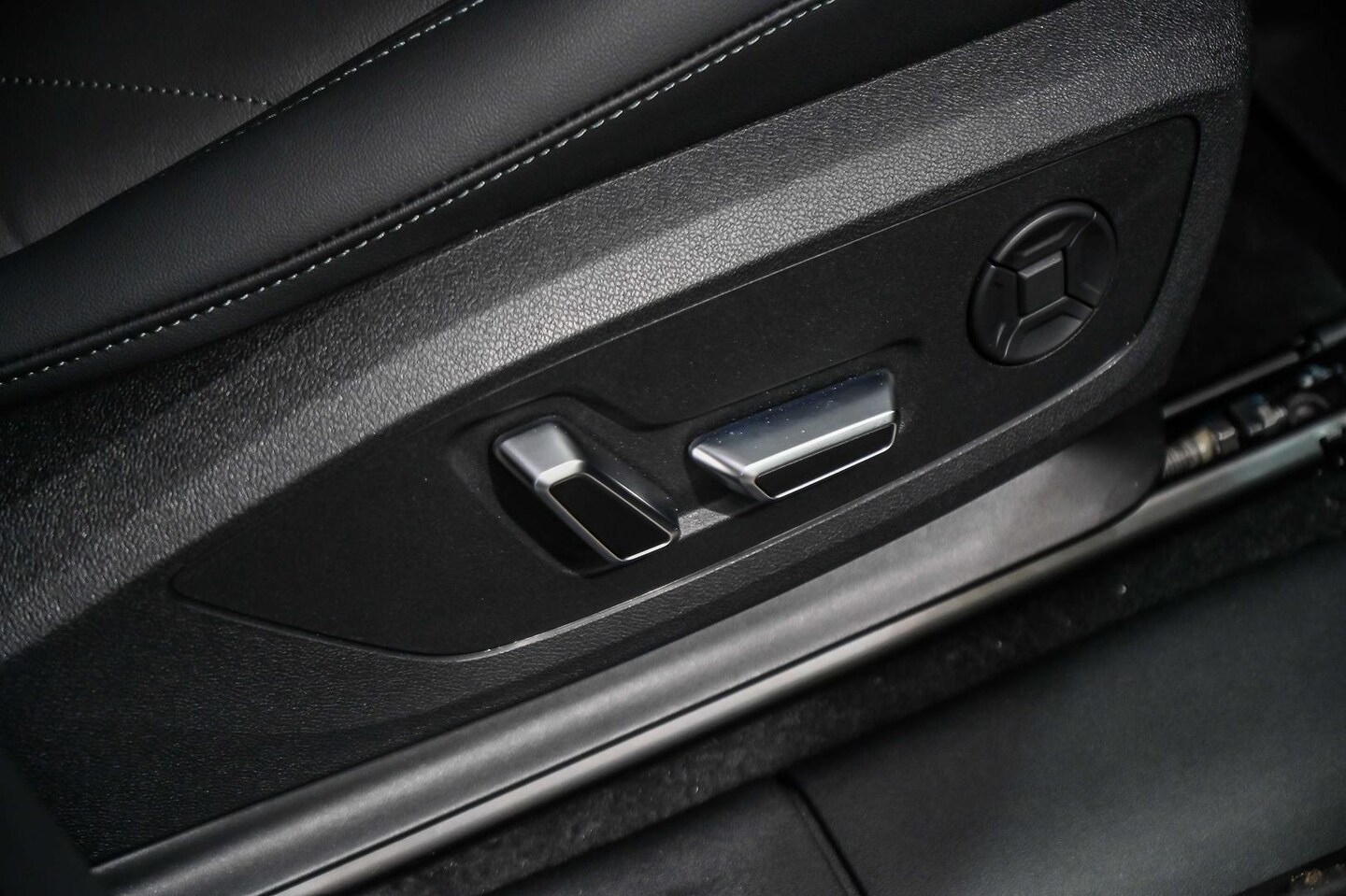 Image about Audi Q3 SUV TFSI quattro 150 kW