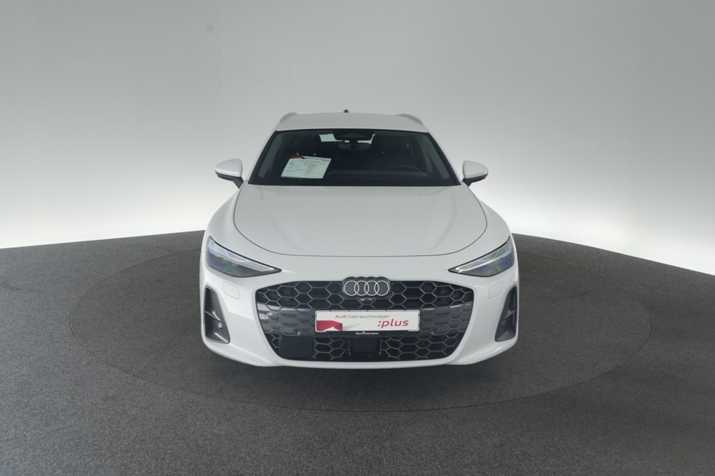 Bild über Audi A6 Avant TDI 150 kW S tronic - für weitere Informationen kontaktieren Sie den Audi Partner