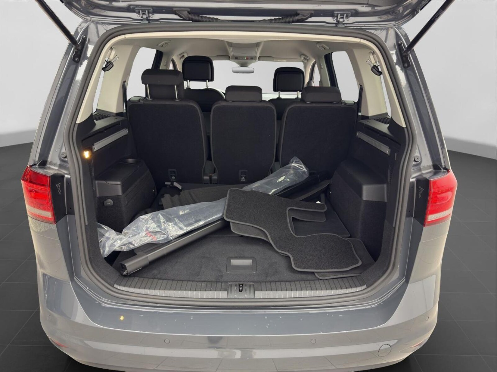 Volkswagen Touran – Bild 19